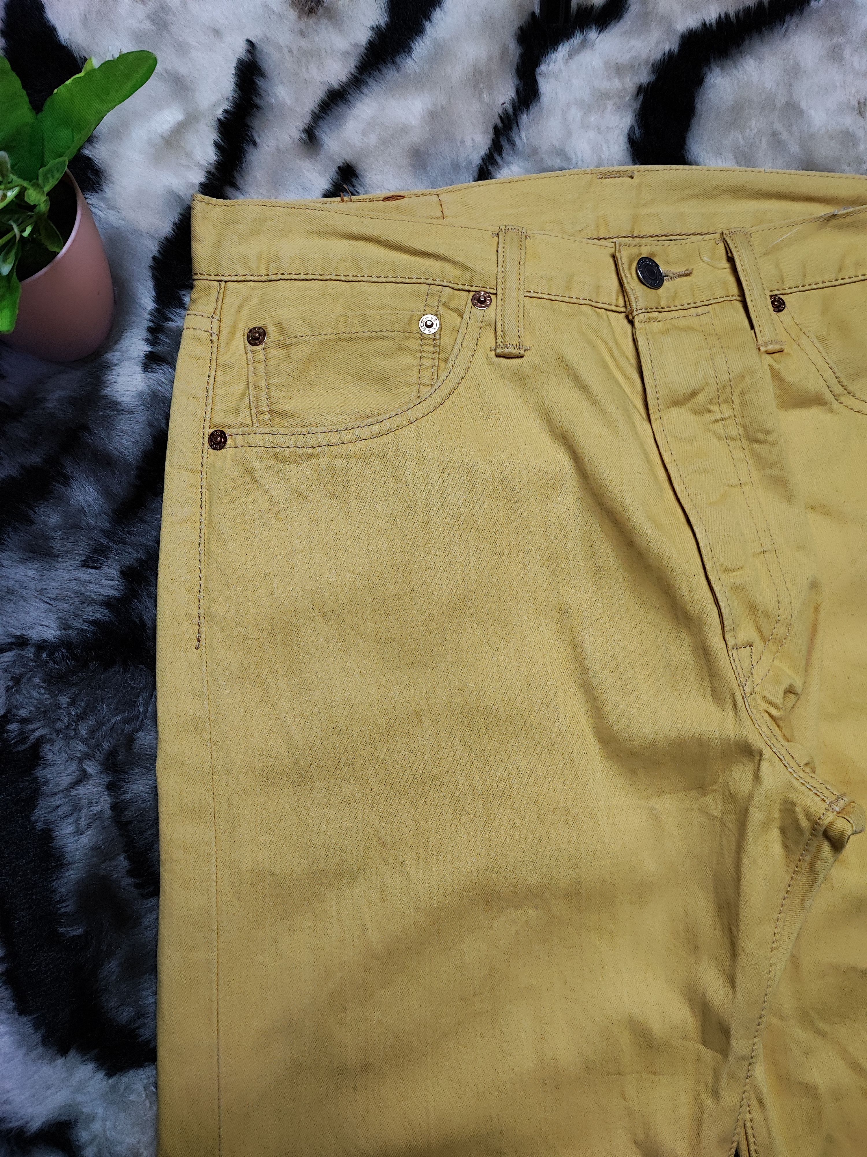 Levi's Levi’s 501 Button Fly Yellow Jeans Straight Cut Size US 31 - 8 Thumbnail