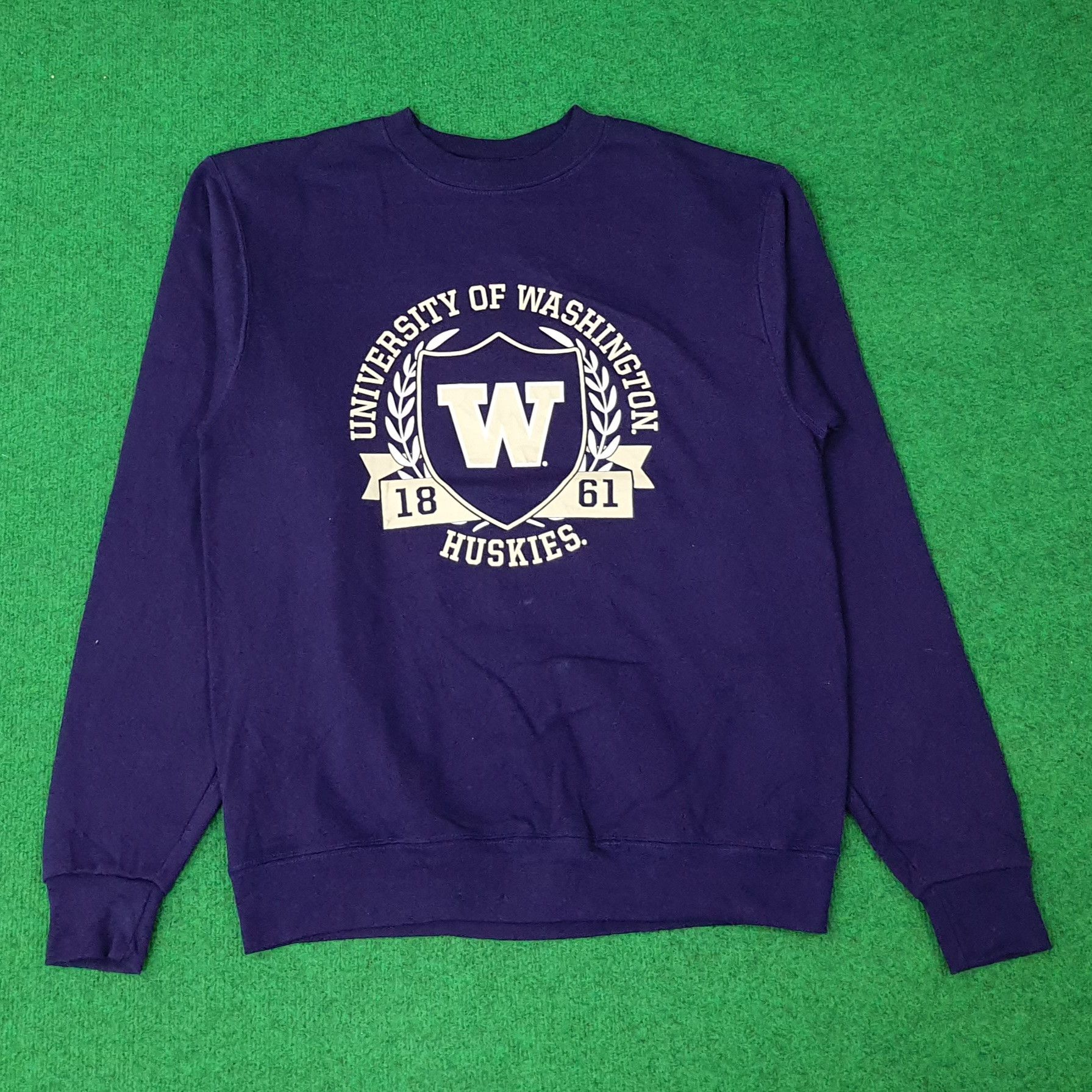 Champion Vintage Champion University of Washington Huskies C262N24 Size US M / EU 48-50 / 2 - 1 Thumbnail