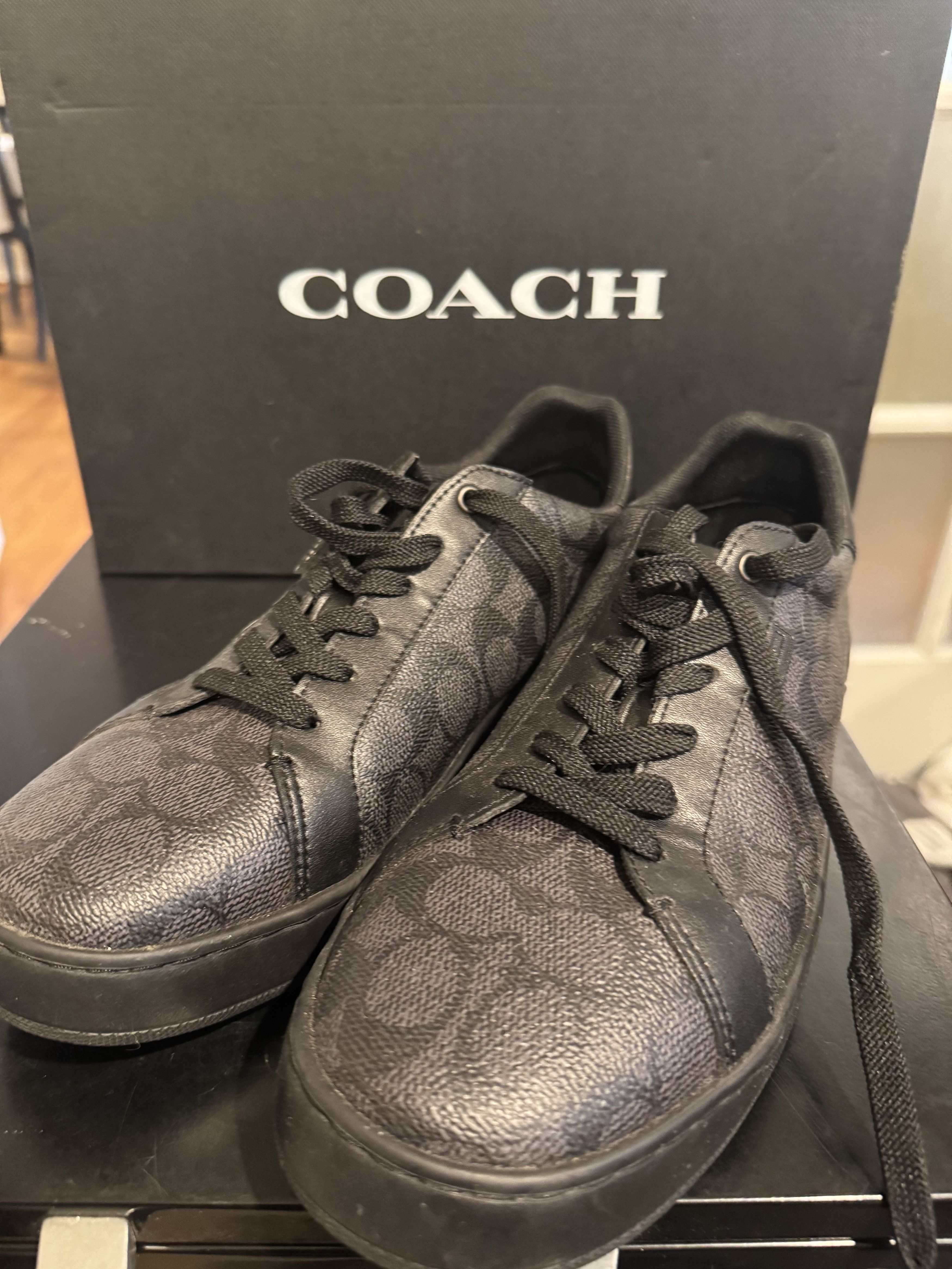 Coach Signature Low Top Sneaker