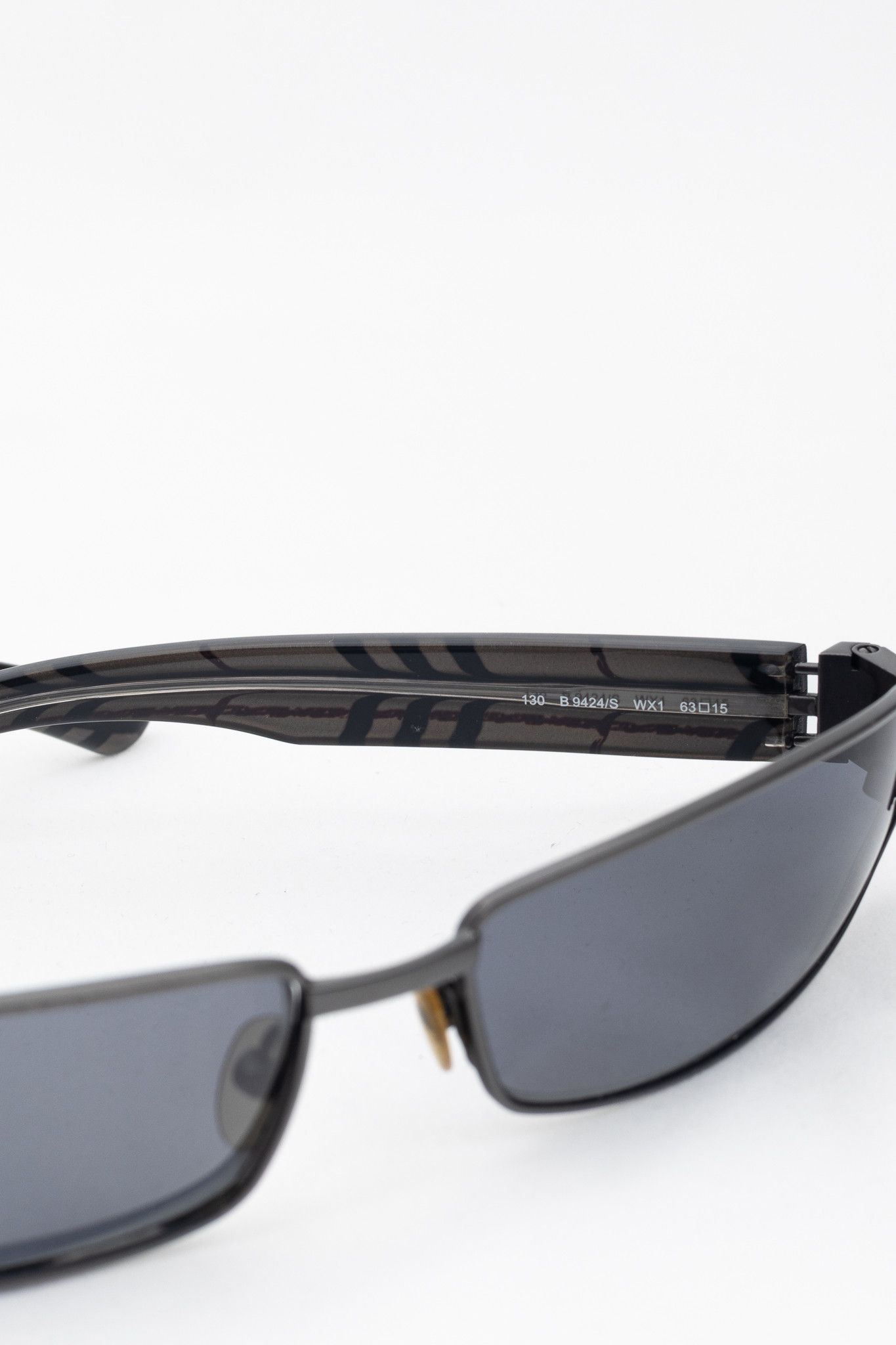 Burberry Burberry B9424 Black Check-Temple Rectangular Sunglasses Size ONE SIZE - 8 Thumbnail