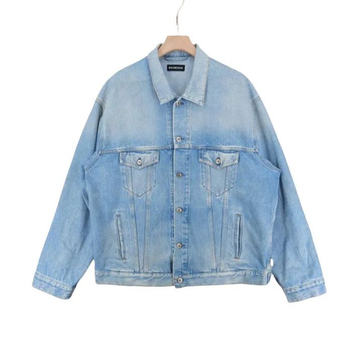 Balenciaga Balenciaga Vintage Denim Jacket with BB Embroidery Size US L / EU 52-54 / 3 - 1 Thumbnail
