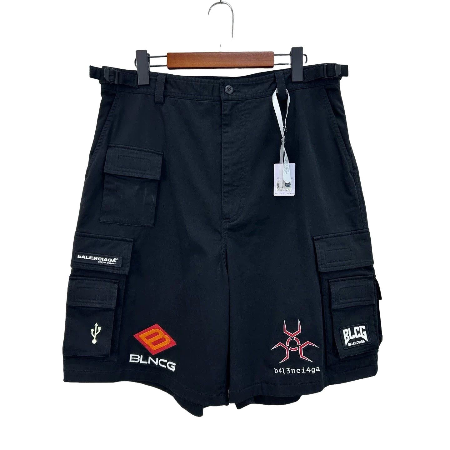 Balenciaga Balenciaga Gamer Cargo Shorts Size 50 Size US 34 / EU 50 - 1 Thumbnail