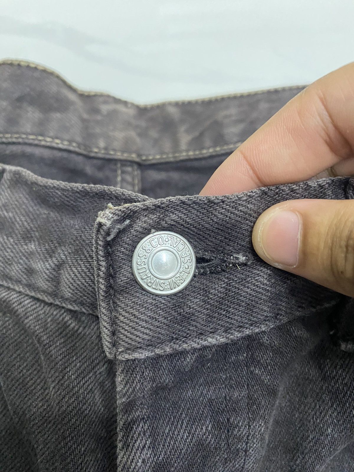 Levi's × Vintage LEVIS 501 MADE IN SPAIN FADED BLACK RELEASE HEM BAGGY JEANS Size US 30 / EU 46 - 10 Thumbnail