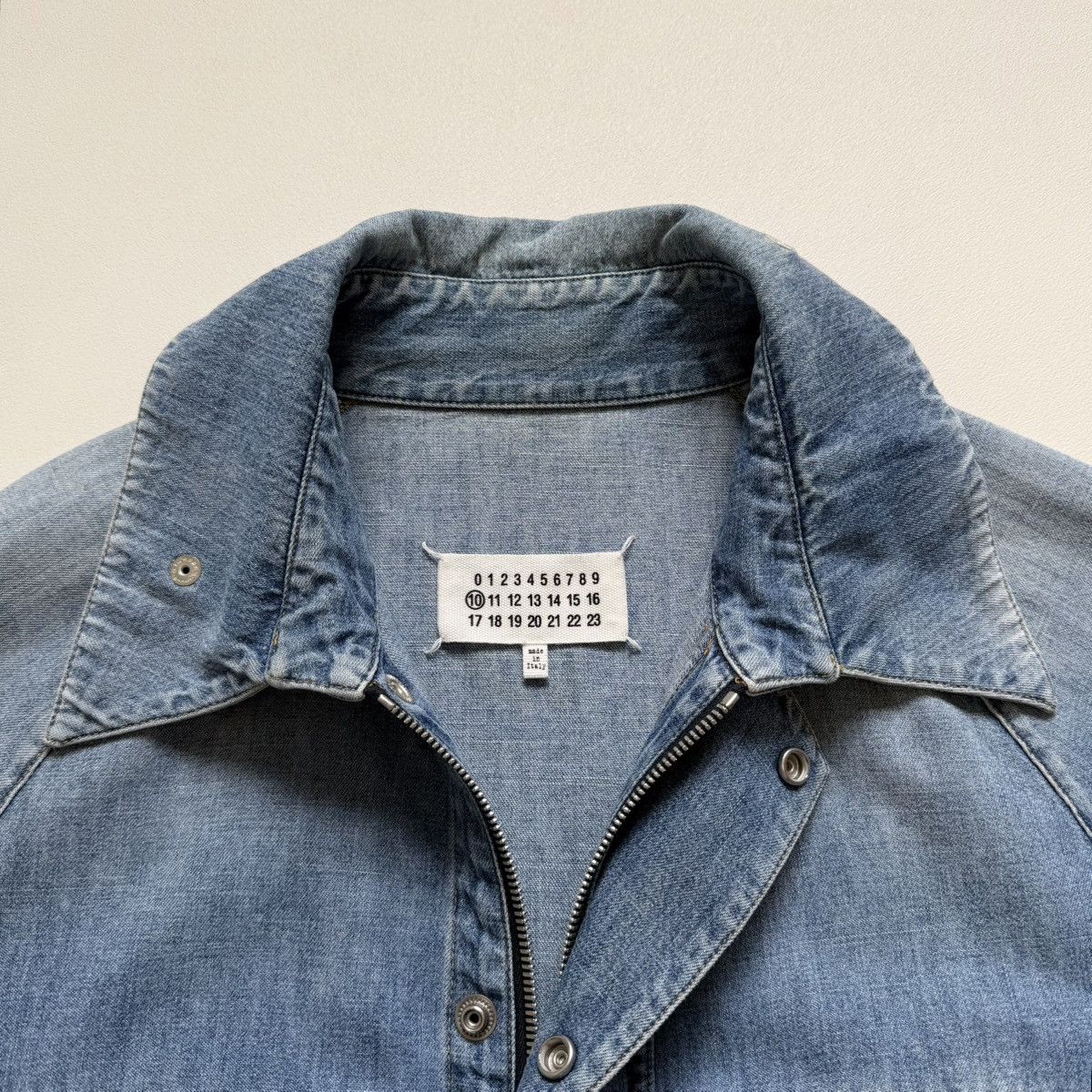 Maison Margiela S/S 19 Washed Blue Zip Denim Utility Shirt Size US M / EU 48-50 / 2 - 7 Thumbnail