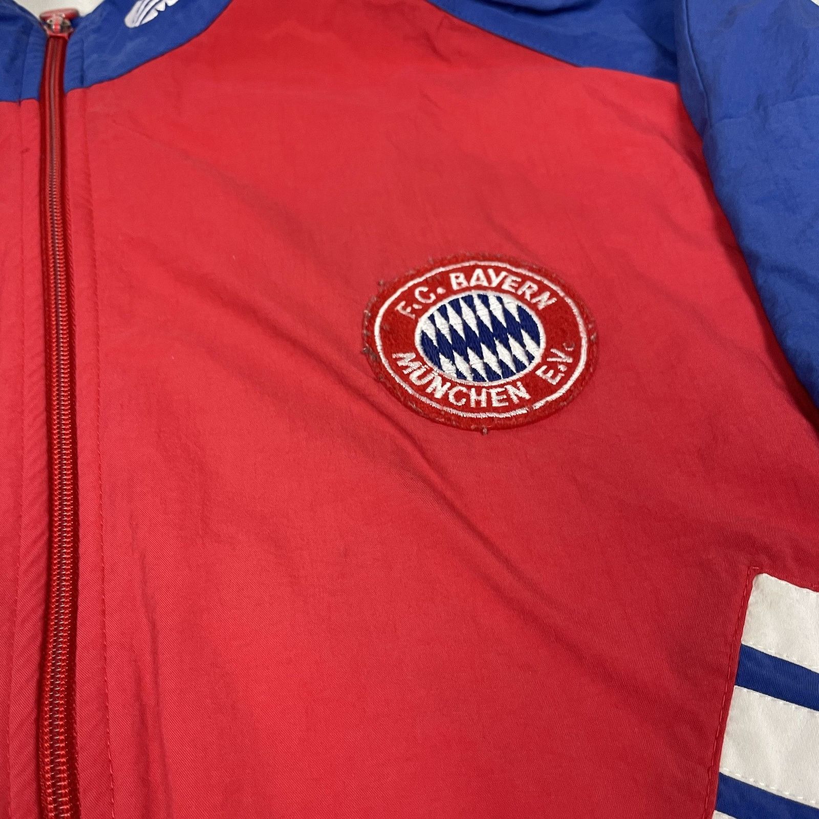 Adidas × Vintage Vintage Adidas Men's Red FC Bayern Munich Football Jacket M Size US M / EU 48-50 / 2 - 4 Thumbnail