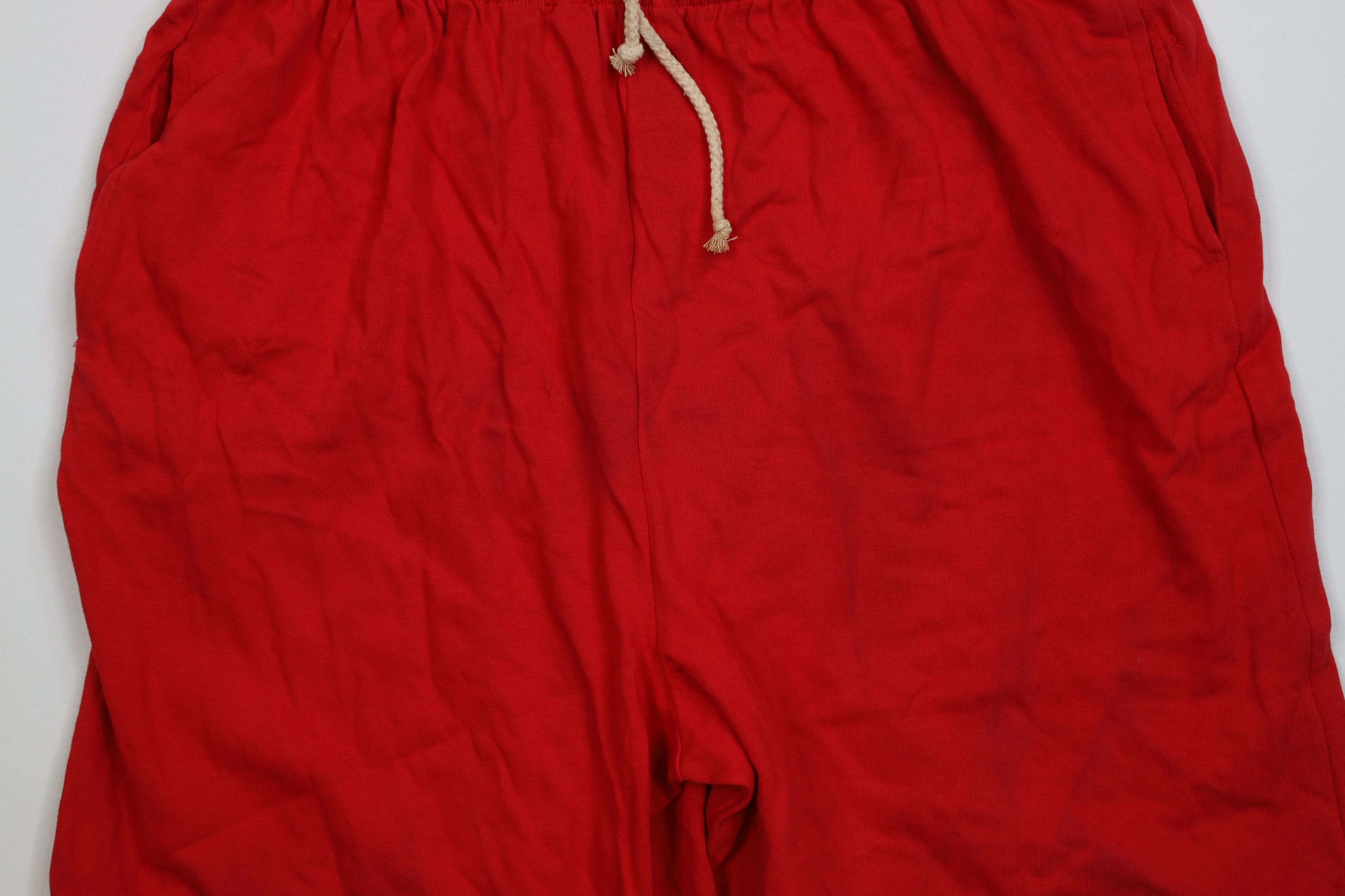 Vintage Deadstock Vintage 90s Streetwear Above Knee Shorts Red Size US 34 / EU 50 - 3 Thumbnail