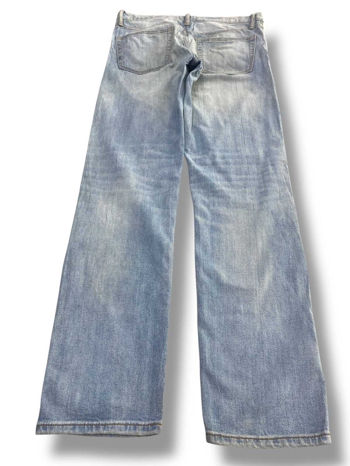 Uniqlo Uniqlo Light Wash Style Artistic Custom Jeans Size US 30 / EU 46 - 3 Thumbnail