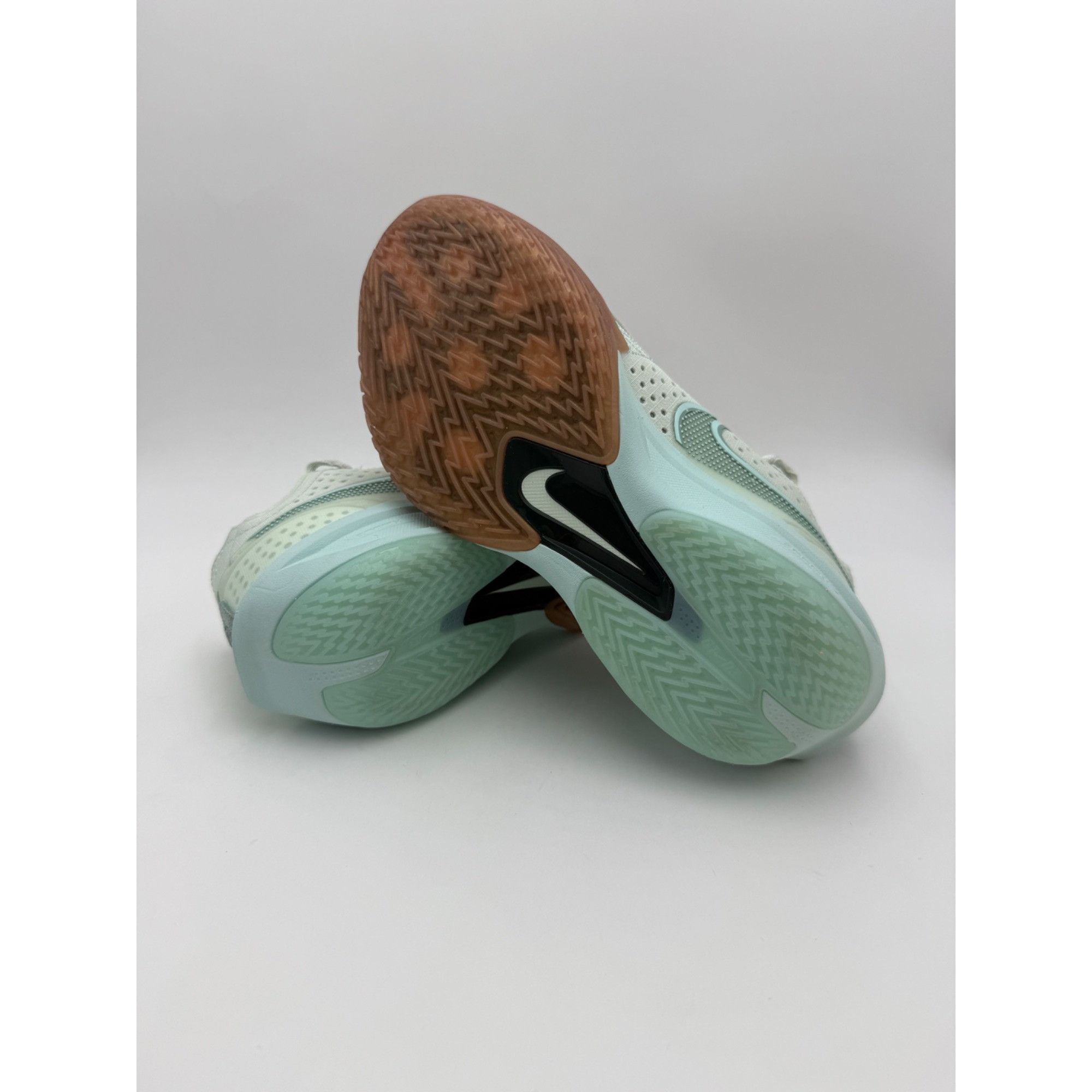Nike Size 6 - Women's Nike Air Zoom GT Cut 3 "Shine Together" Jad Size US 6 / IT 36 - 4 Thumbnail