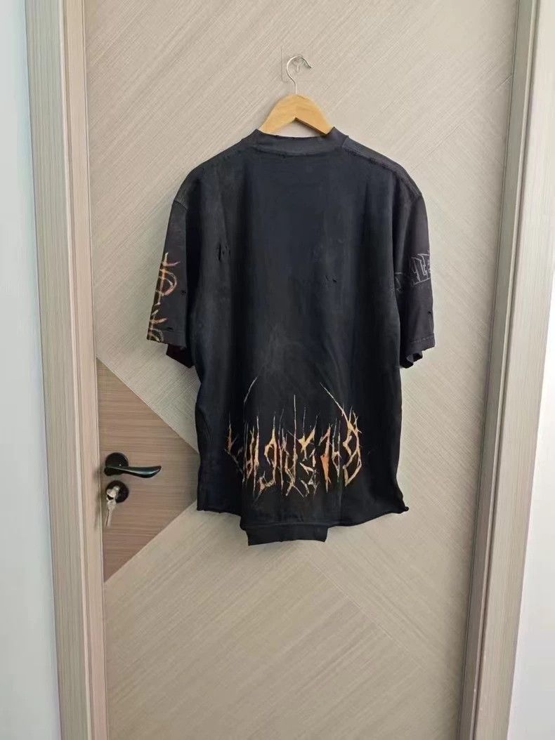 Balenciaga Balenciaga Make short sleeves for flame damage of old iron Size US M / EU 48-50 / 2 - 2 Thumbnail