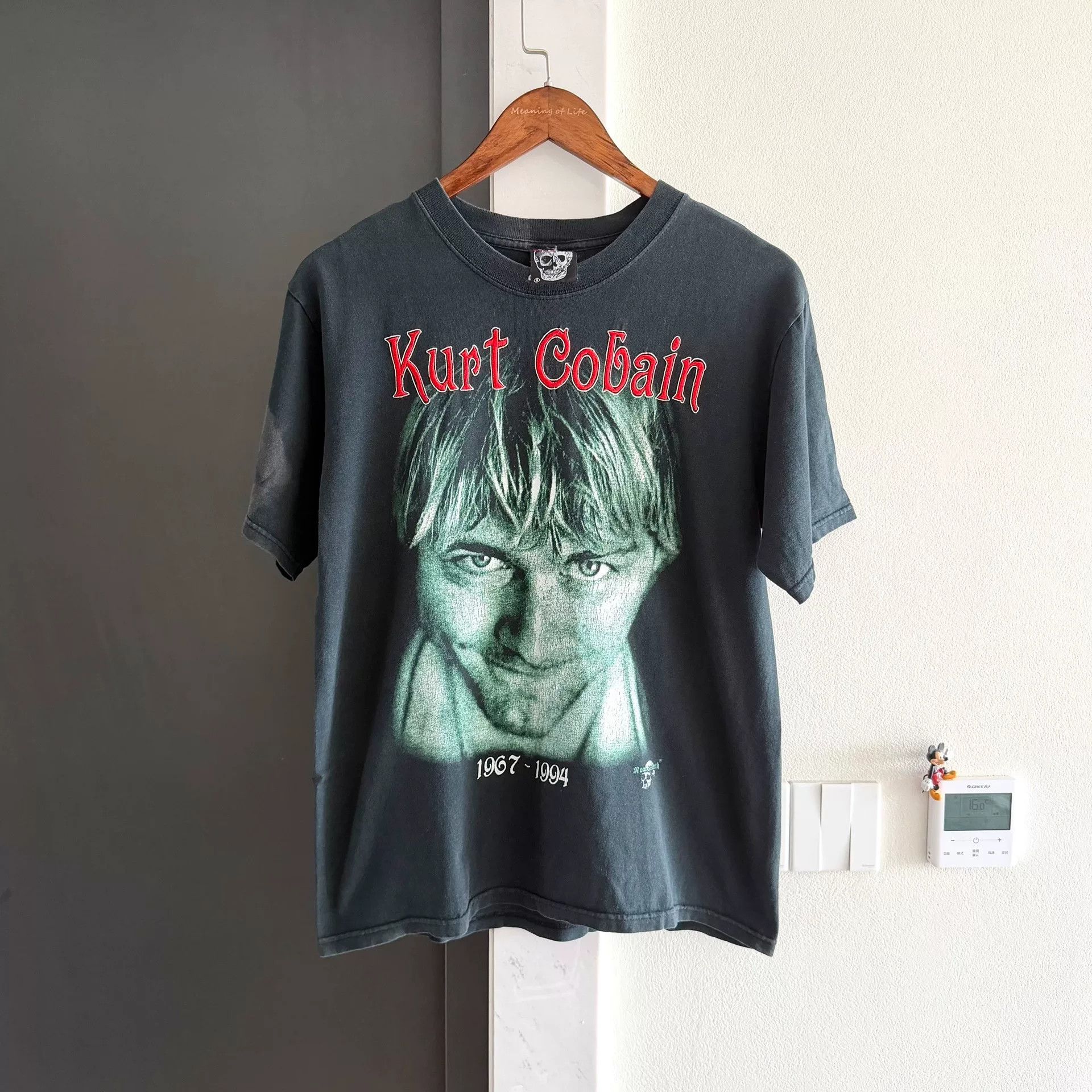 Vintage Vintage 00s Kurt Cobain Bootleg Nirvana Tee Size US M / EU 48-50 / 2 - 1 Thumbnail