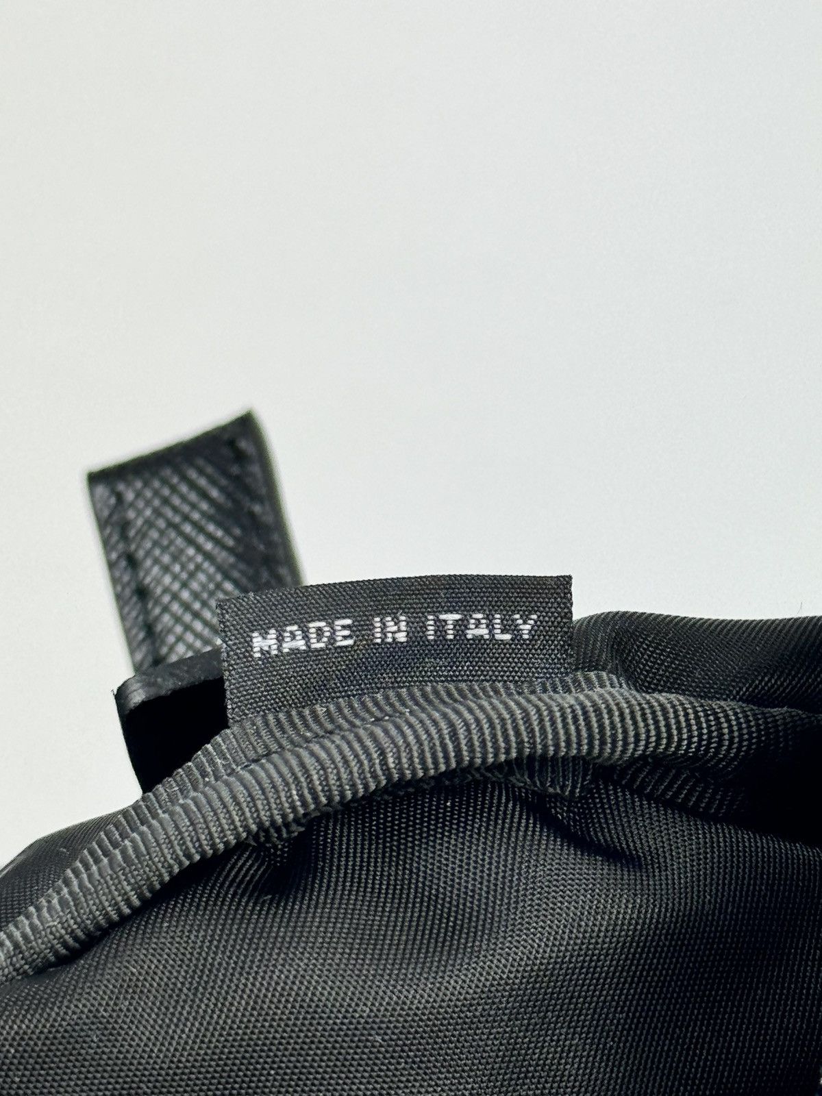 Prada PRADA RE-NYLON MEDIUM SAFFIANO WASH BAG Size ONE SIZE - 10 Thumbnail
