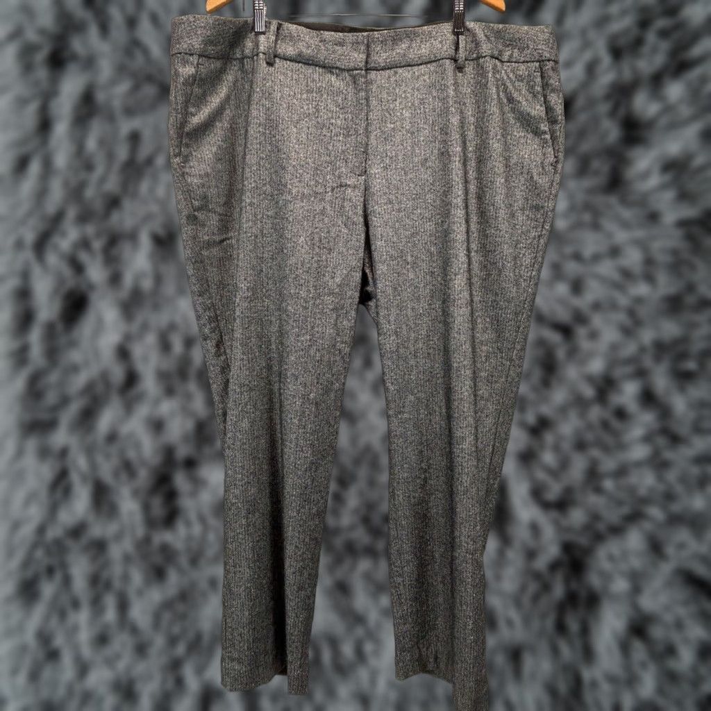 Talbots VINTAGE? No, Talbots Dress Pants Gray Herringbone 24W Plus Straight Classic Fit Women Pants Size 24W Gray Viscose Blend Womens Size 42" / US 20 - 1 Thumbnail