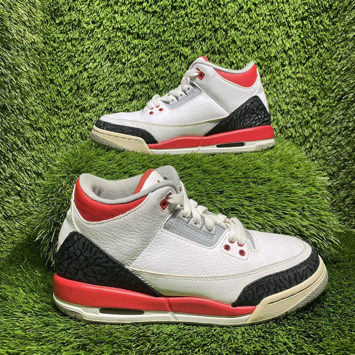 Jordan Brand Jordan 3 “Fire Red” Size US 6.5 / EU 39-40 - 1 Thumbnail
