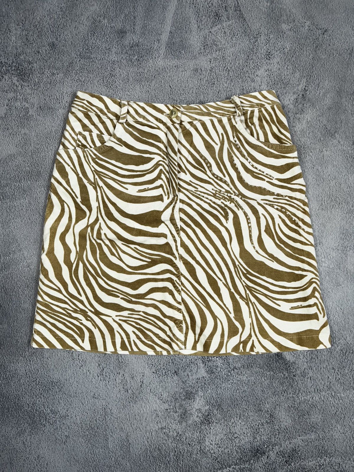 Blumarine Vintage Y2K style blumarine zebra mini skirt size 44 Size 25" / US 0 / IT 36 - 1 Thumbnail