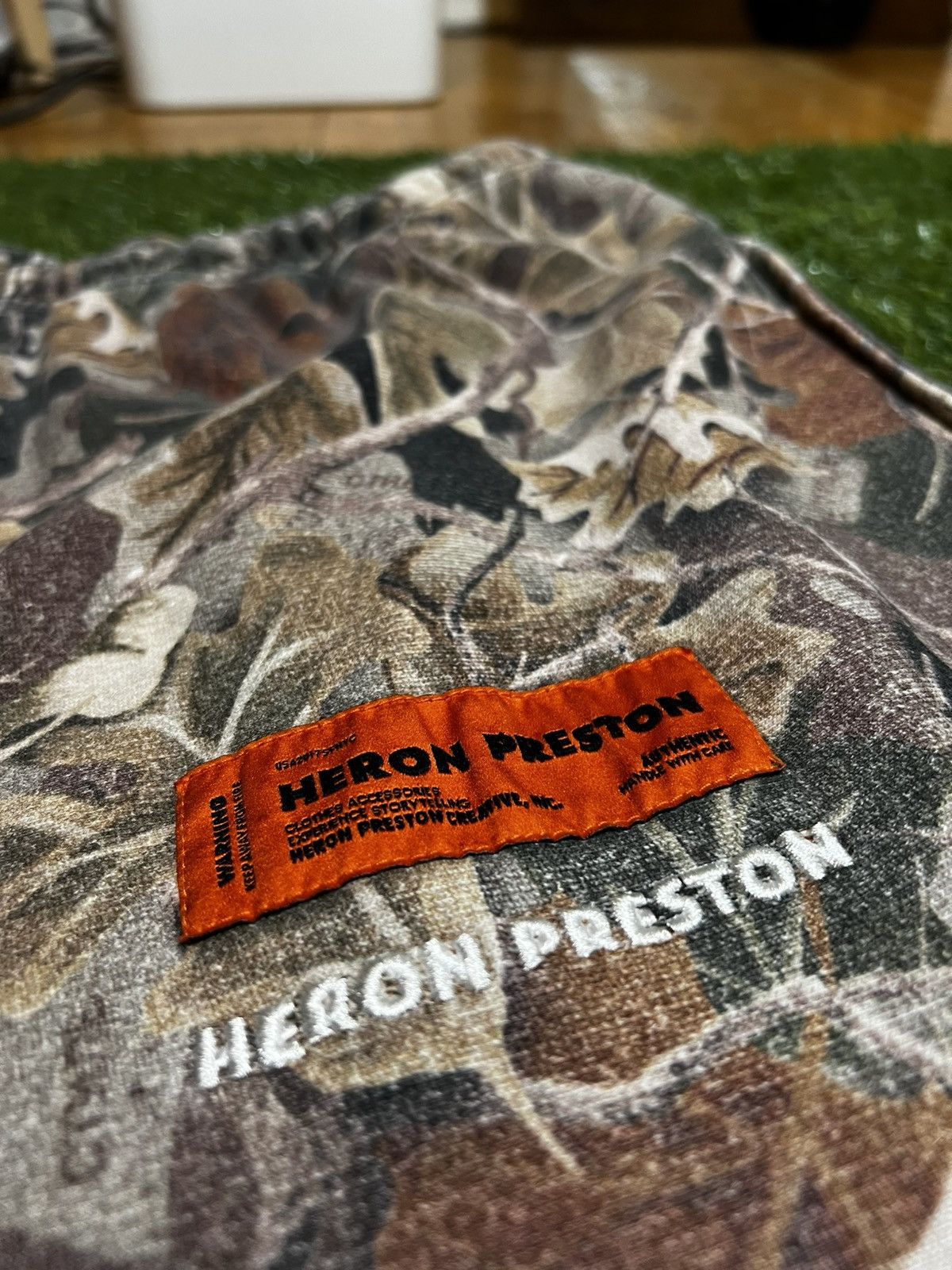 Heron Preston HERON PRESTON FOREST CAMO SWEATS XL Size US 36 / EU 52 - 10 Thumbnail