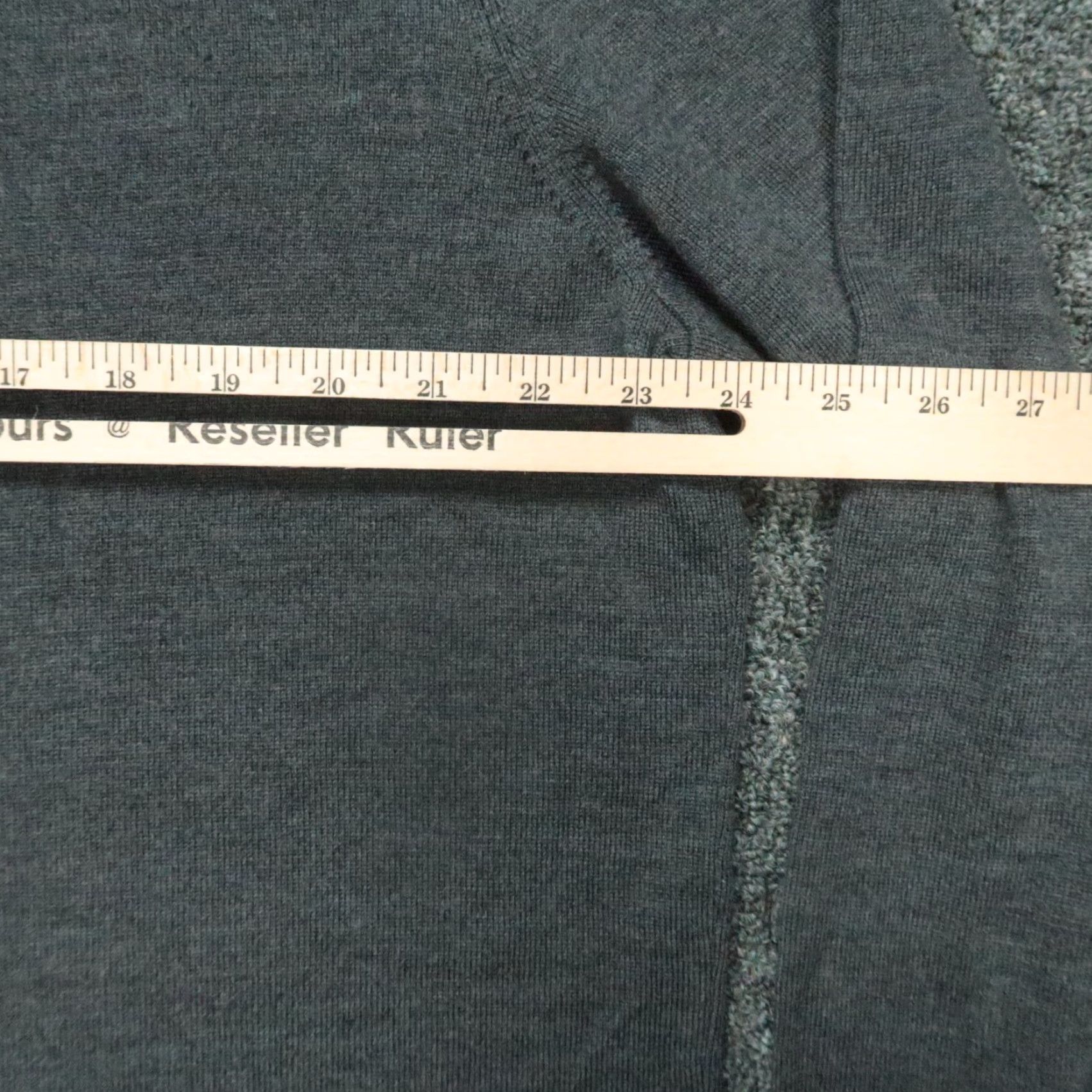 UNTUCKit UNTUCKit Sweater Mens XL Gray Merino Wool Pullover Spitler V Neck Size US XL / EU 56 / 4 - 7 Thumbnail
