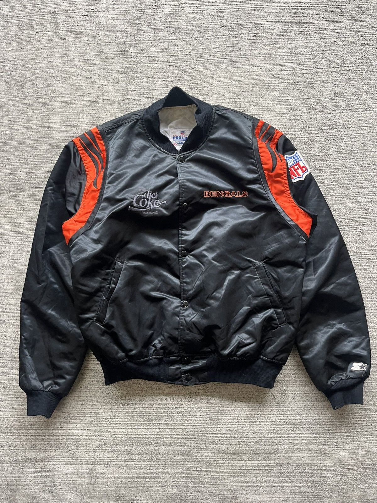 NFL Rare Vintage 90s Cincinnati Bengals x Coca Cola Satin Jacket Size US XL / EU 56 / 4 - 1 Thumbnail