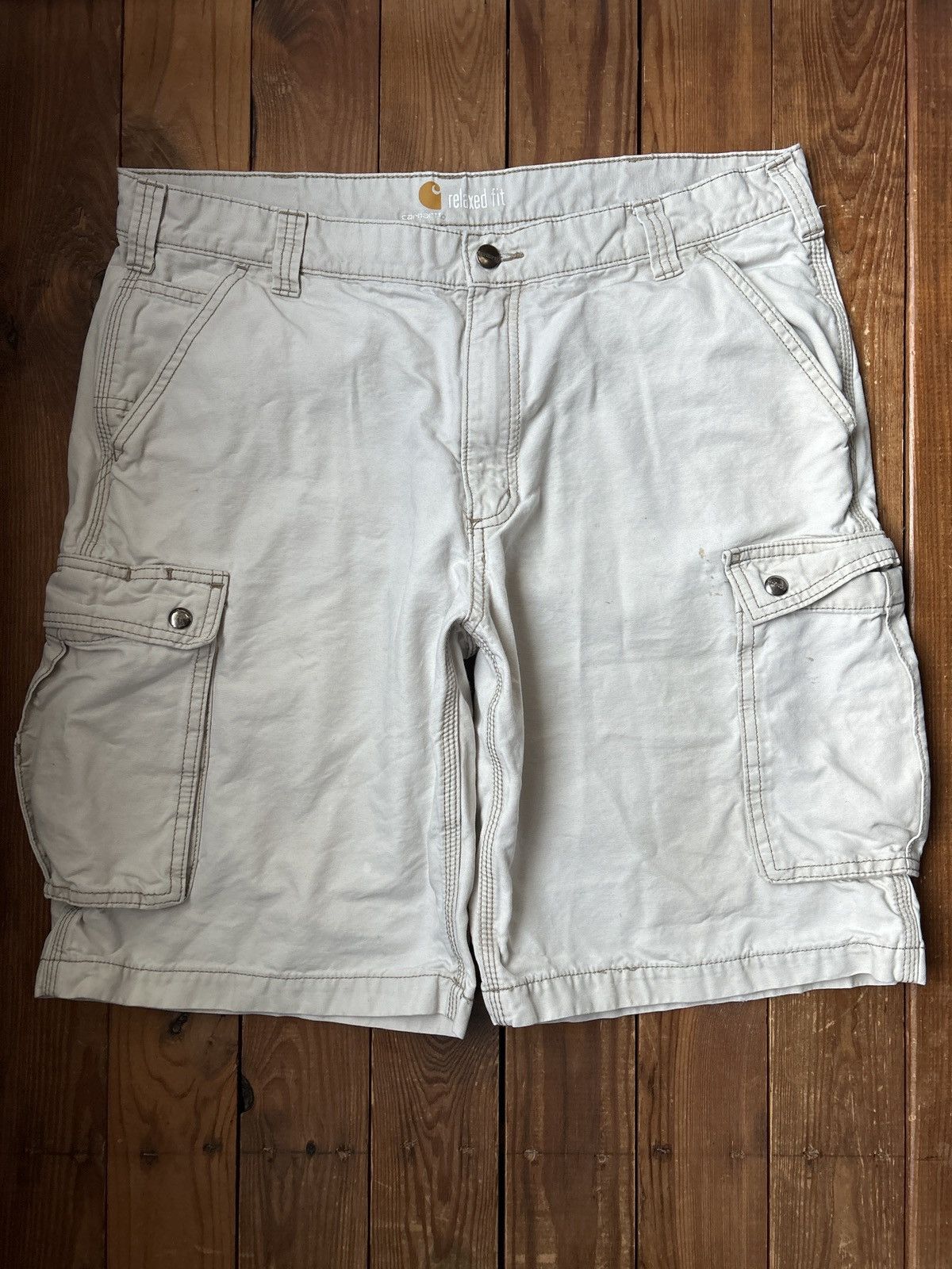 Carhartt Vintage Y2K Carhartt White Tan Cargo Shorts Size US 36 / EU 52 - 2 Thumbnail