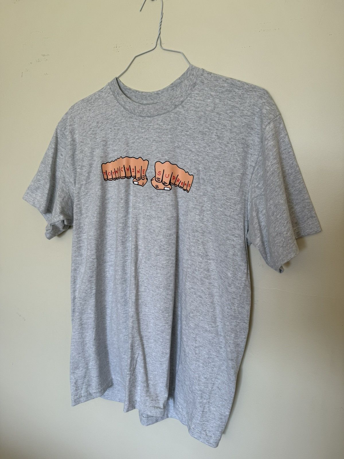 Supreme Supreme x Toy Machine Fist Tee Size US L / EU 52-54 / 3 - 1 Thumbnail