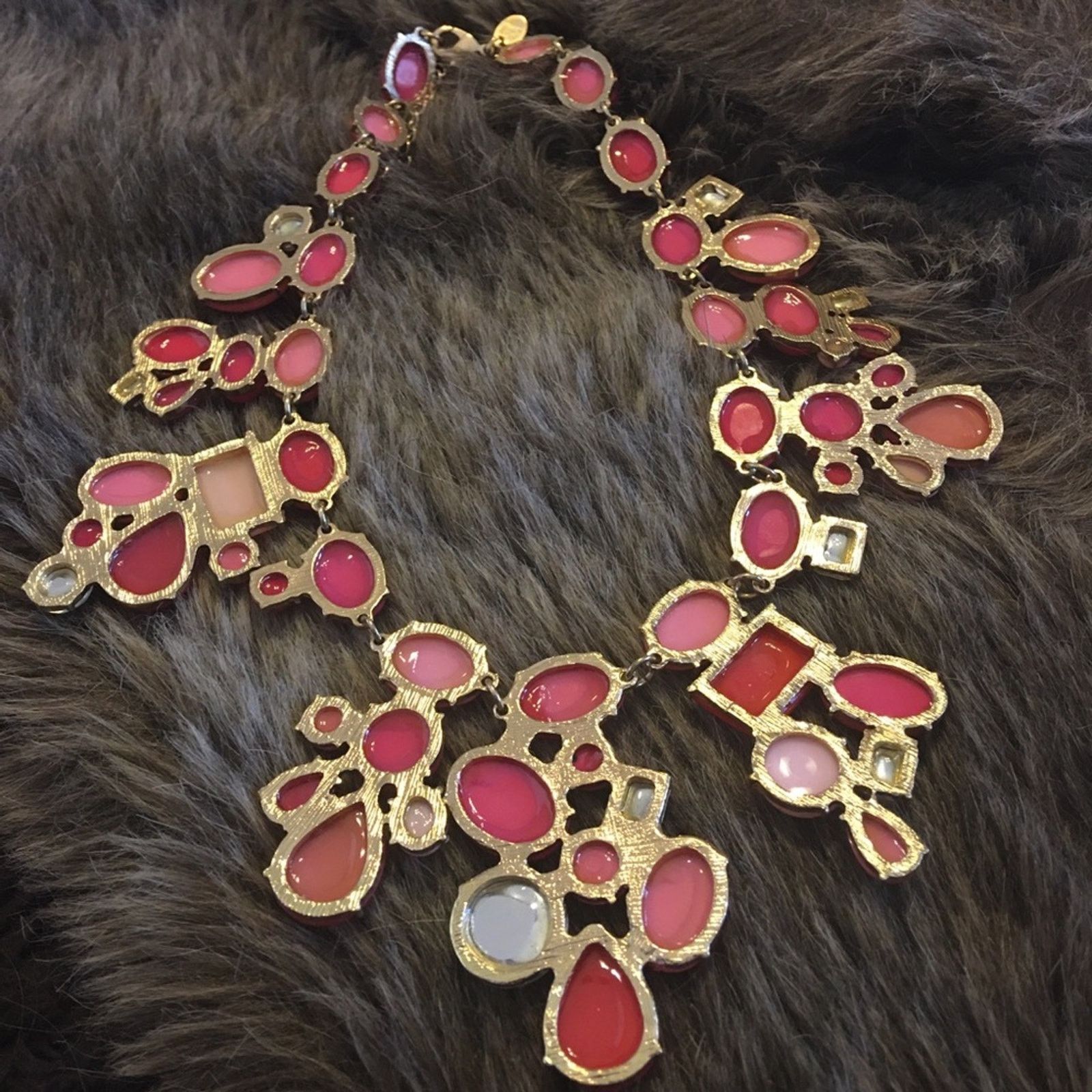 Jewelry Charming Charlie bold pink stone necklace Size ONE SIZE - 8 Thumbnail