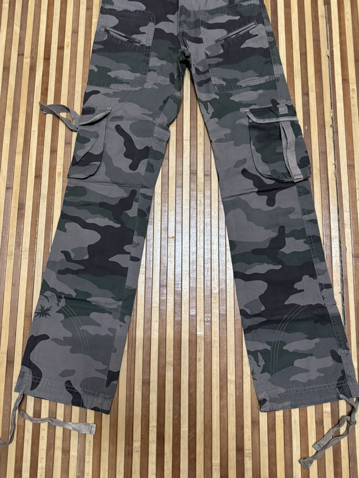 Japanese Brand T&C Surf Design Camouflage Japanese brand Cargo Pants Unisex Size US 28 / EU 44 - 3 Thumbnail