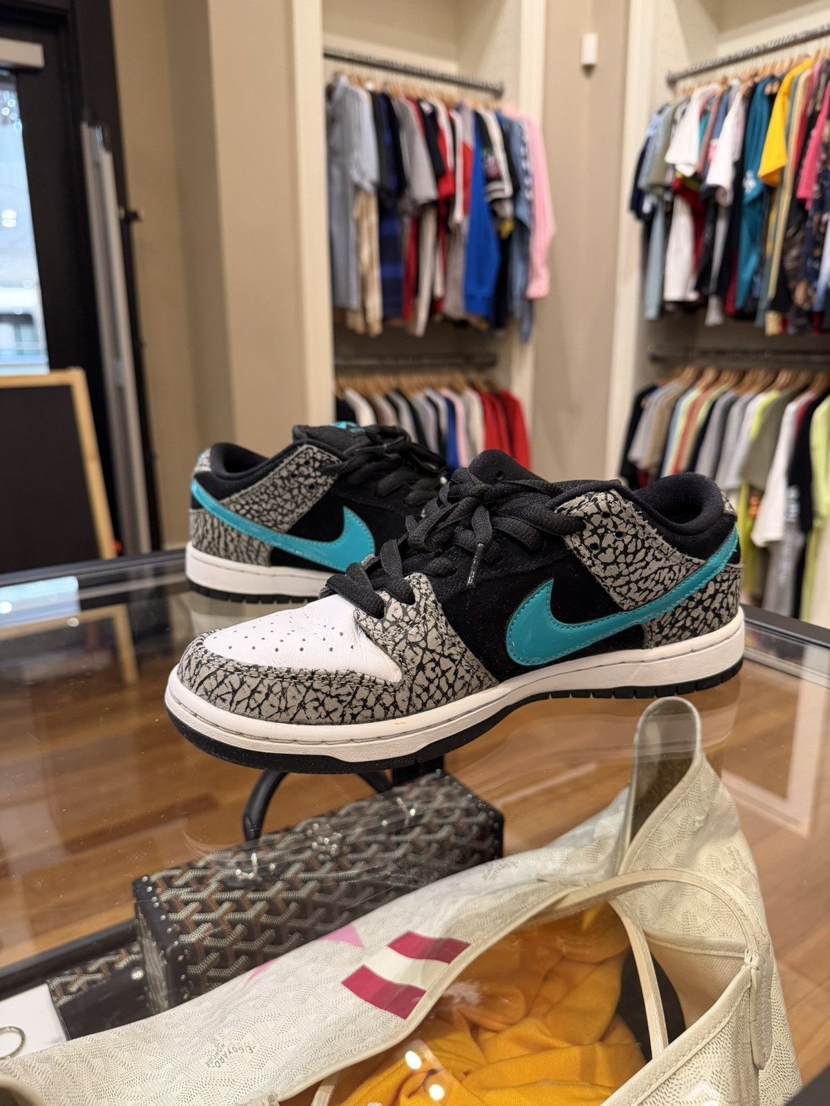 Nike Nike SB Dunk Low ‘Atmos Elephant’ Size US 8 / EU 41 - 2 Thumbnail