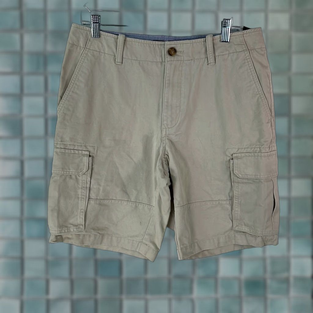 Tommy Hilfiger Tommy Hilfiger Beige Cargo Shorts Classic Fit Low Rise Casual 32 Mens Size US 32 / EU 48 - 1 Thumbnail