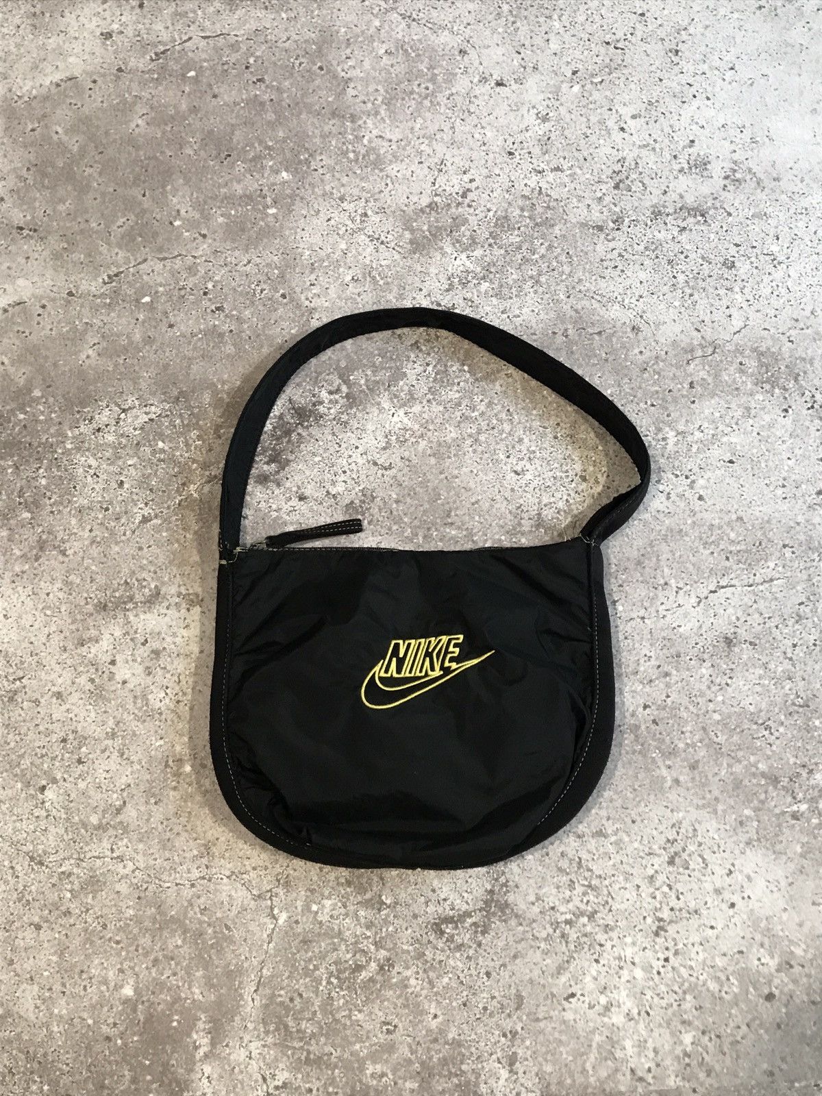 Nike Vintage Y2K Nylon Cross Body Bag Nike Black Streetwear Style Grailed