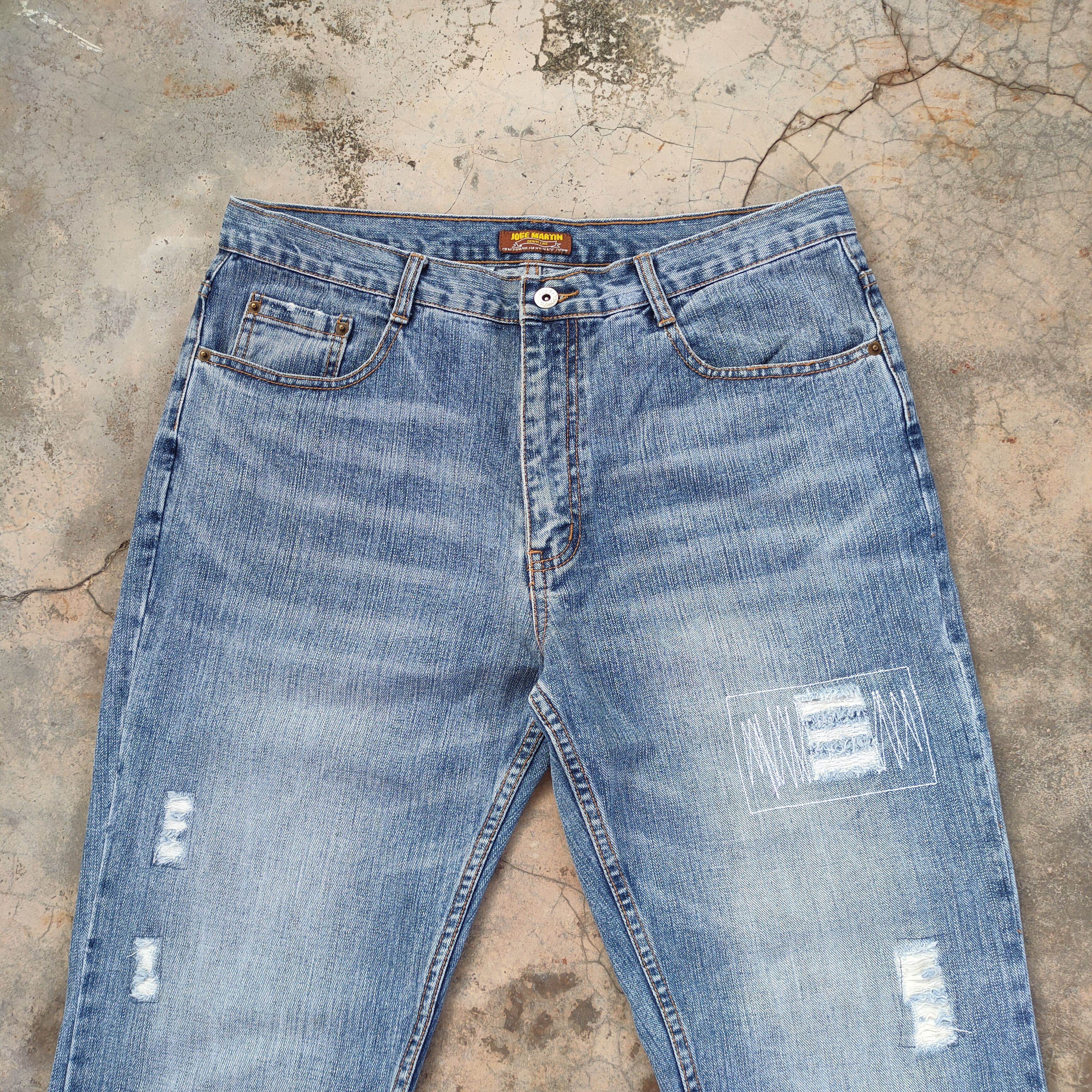Japanese Brand VINTAGE JOHN MARTIN DISTRESSED FADED JEANS PANTS Size US 35 - 3 Thumbnail