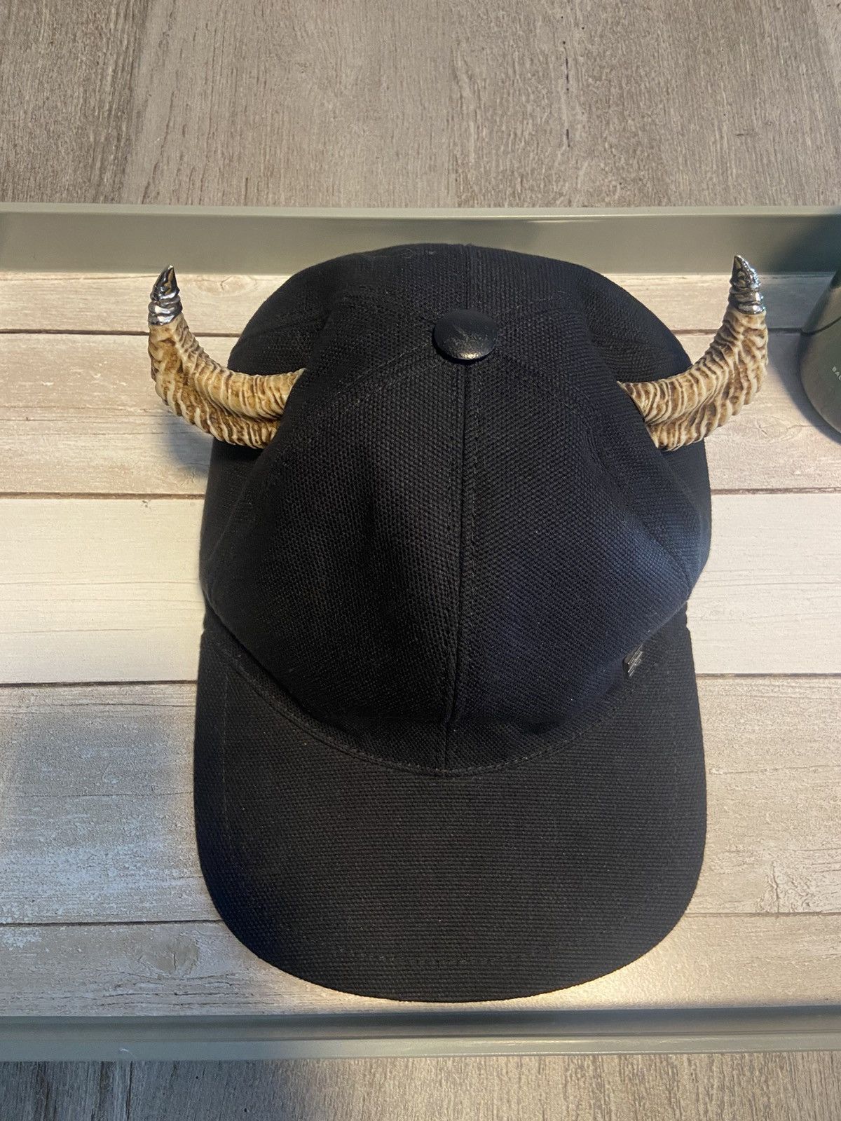 Givenchy Givenchy 4G horn cap Size ONE SIZE - 1 Thumbnail