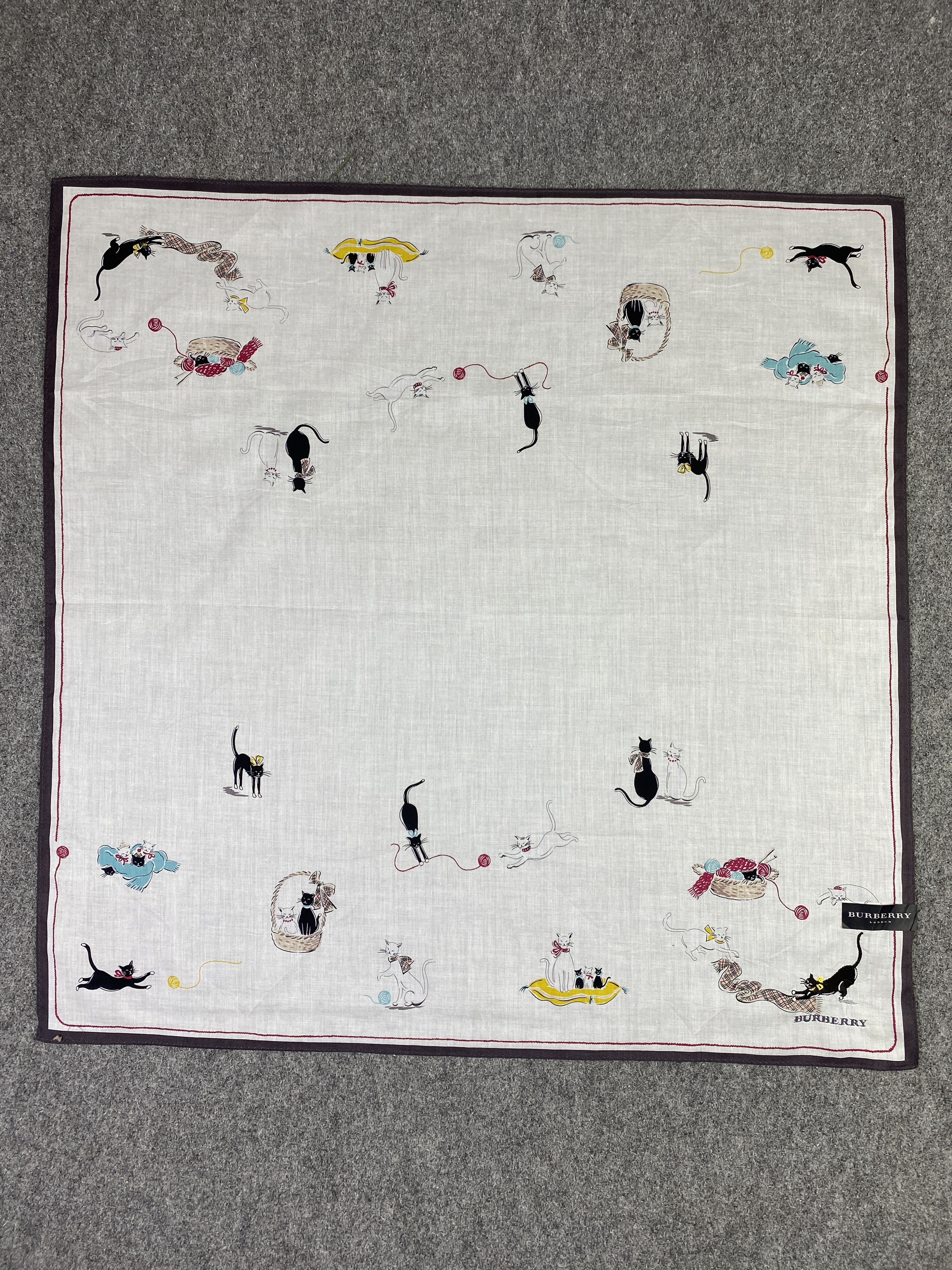 Burberry NWT Burberry Handkerchief / Neckerchief KT0195 Size ONE SIZE - 4 Thumbnail