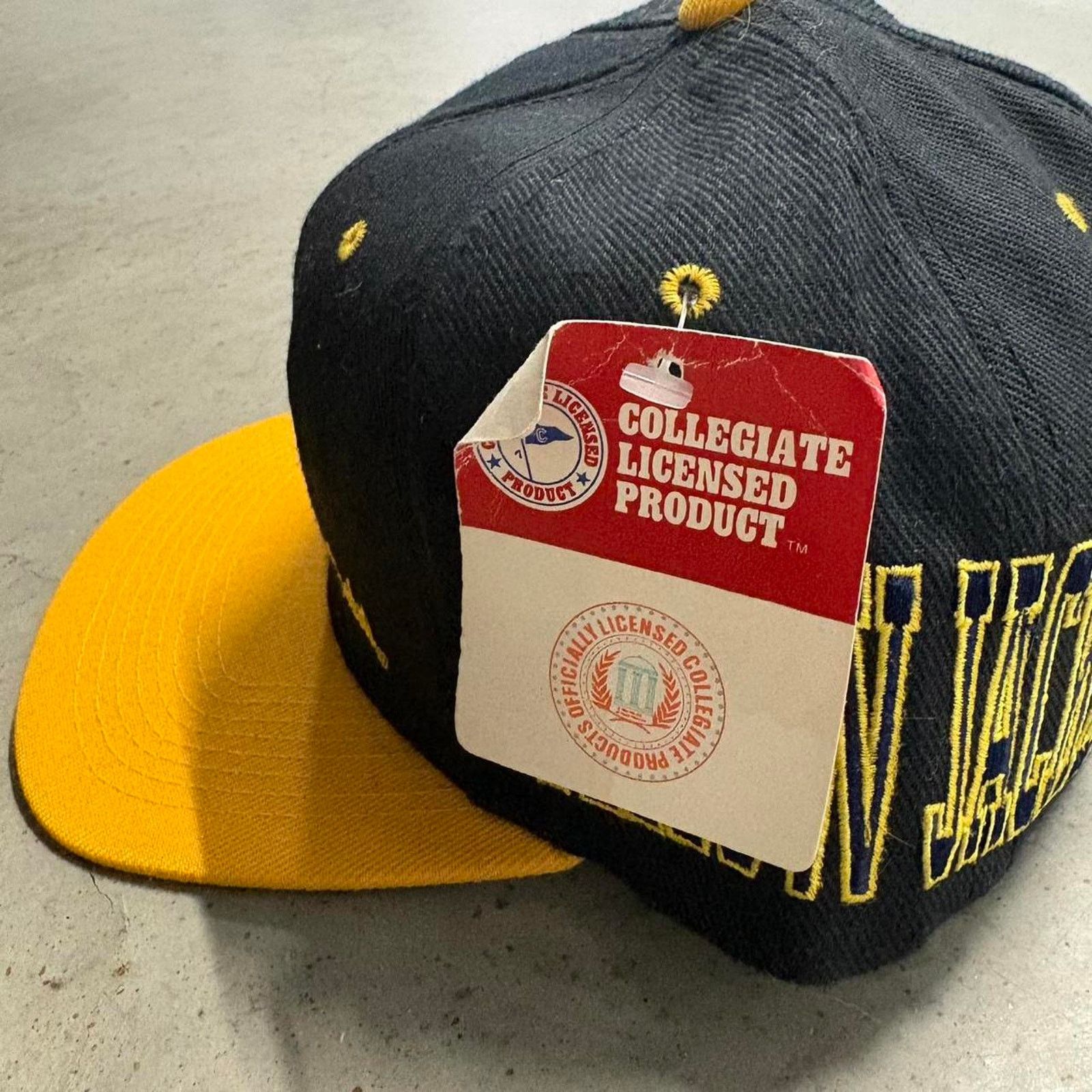 Colosseum Athletics × NCAA × Vintage Crazy NWT Vintage 90s Colosseum Athletics Georgia Tech Hat Size ONE SIZE - 8 Thumbnail