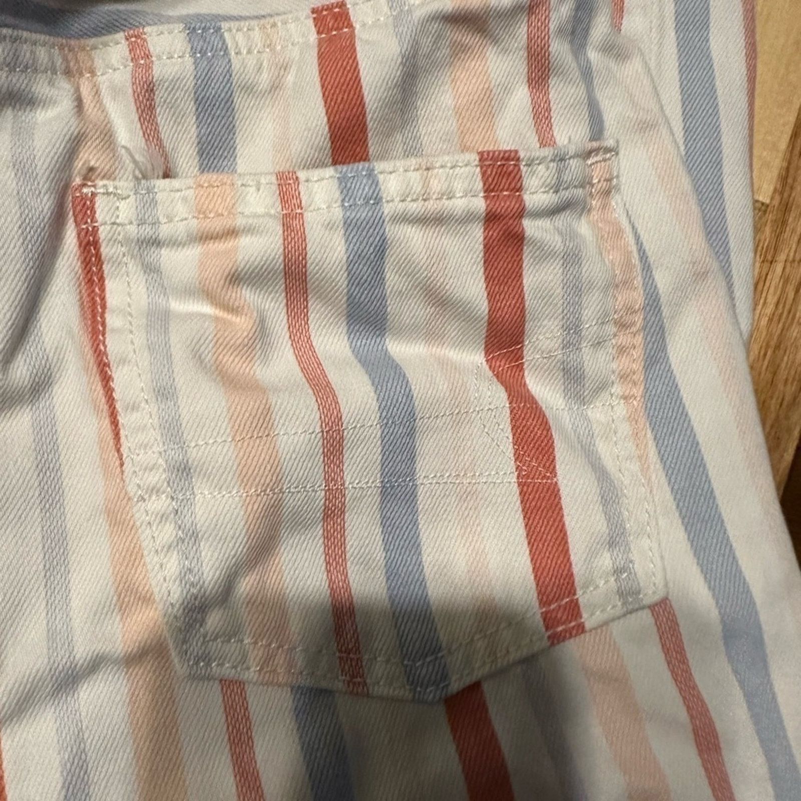 American Eagle Outfitters American Eagle High Rise Mom Jeans – Women’s 00 Extra Short Size 24" / US 00 / IT 34 - 9 Thumbnail