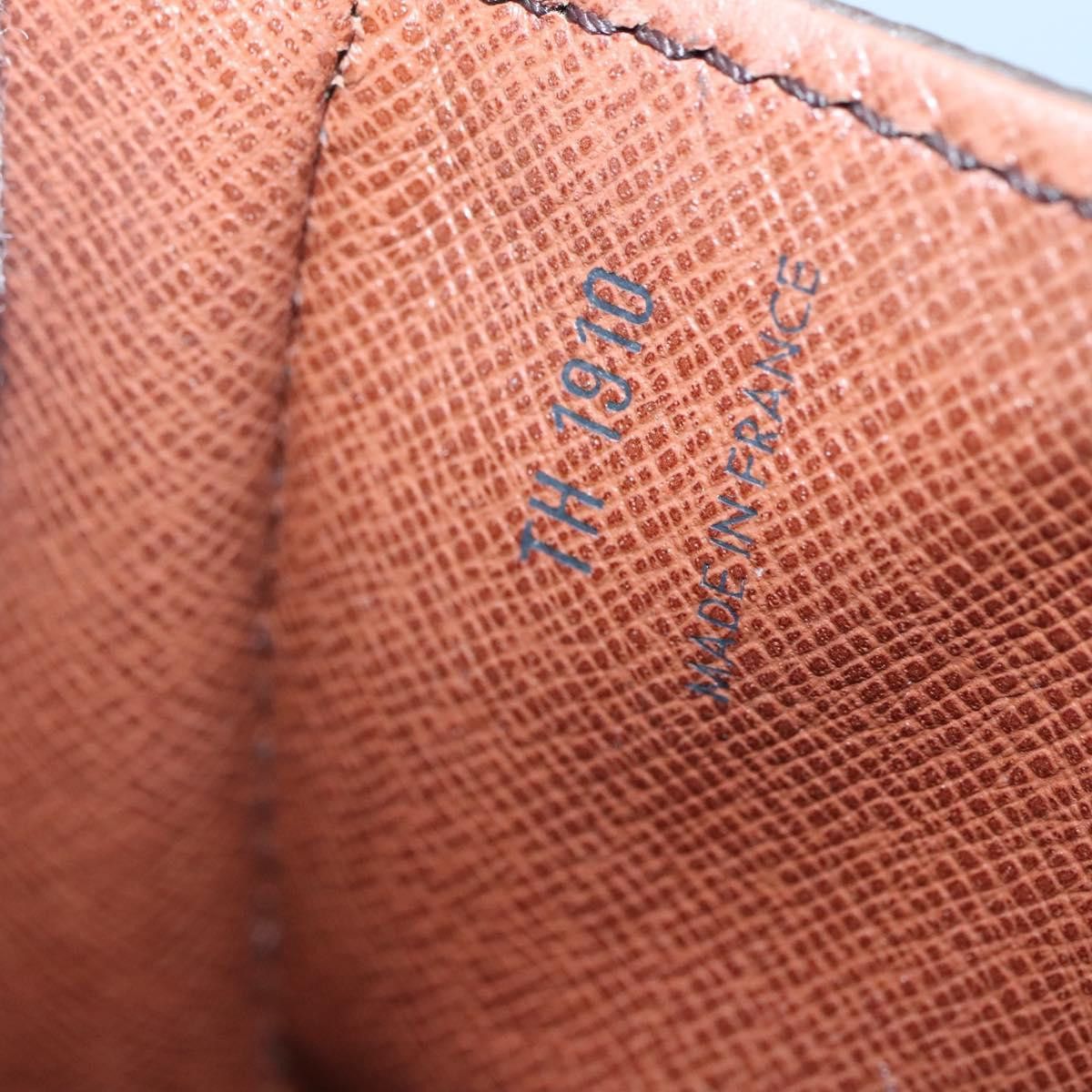 Louis Vuitton LOUIS VUITTON Monogram Saint Cloud GM Shoulder Bag M51242 Size ONE SIZE - 12 Thumbnail