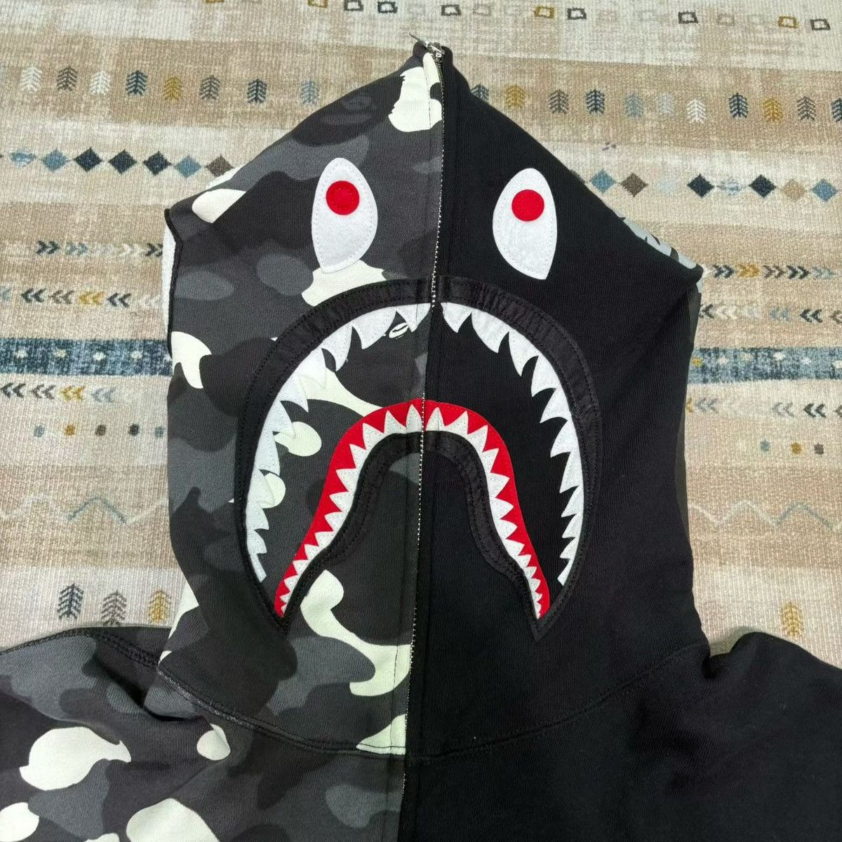 Bape BAPE CAMO SHARK FULL ZIP HOODIE Size US XL / EU 56 / 4 - 2 Thumbnail