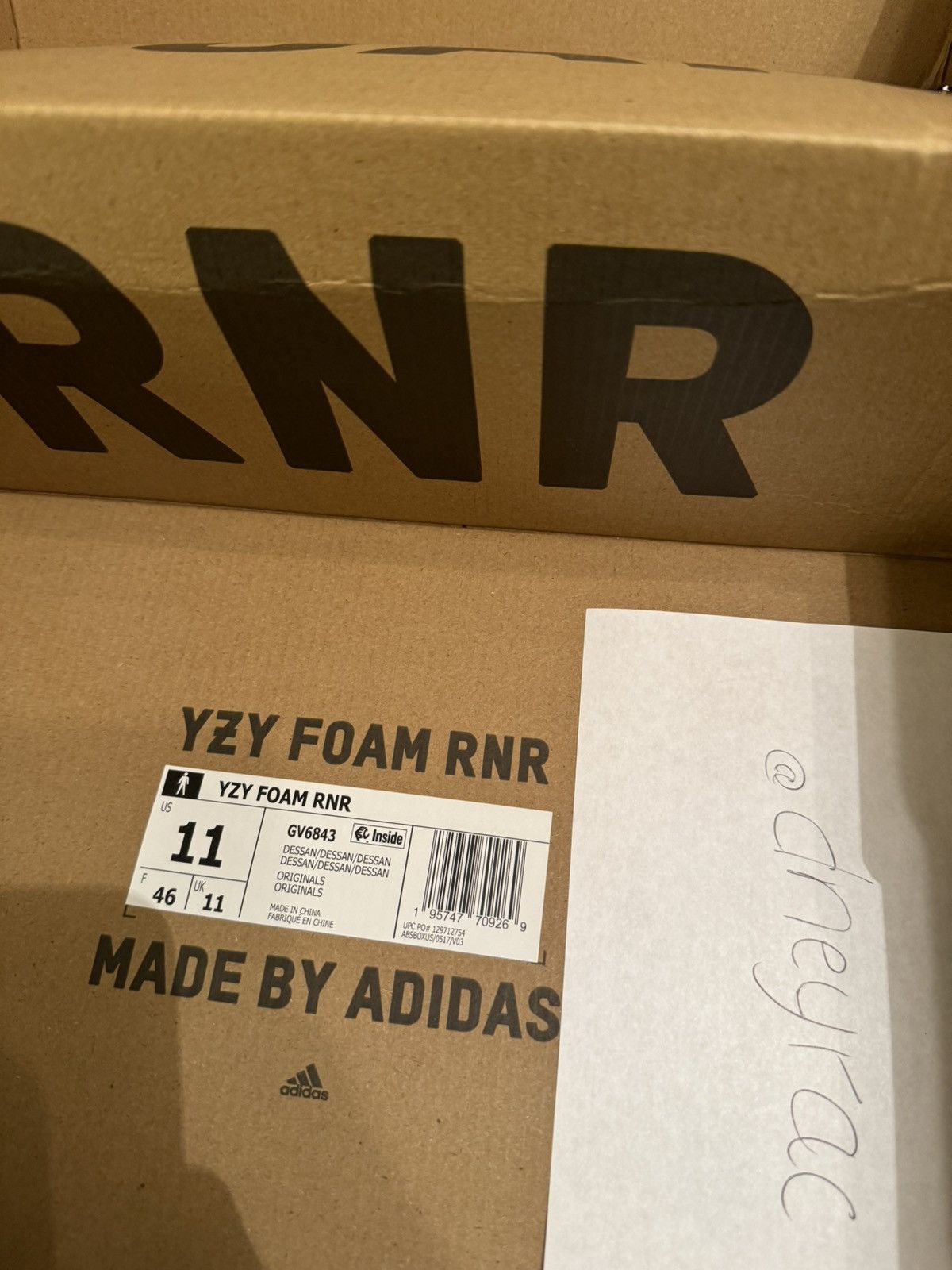 Yeezy Adidas Yeezy Foam RNR Desert Taupe Size US 11 / EU 44 - 13 Thumbnail