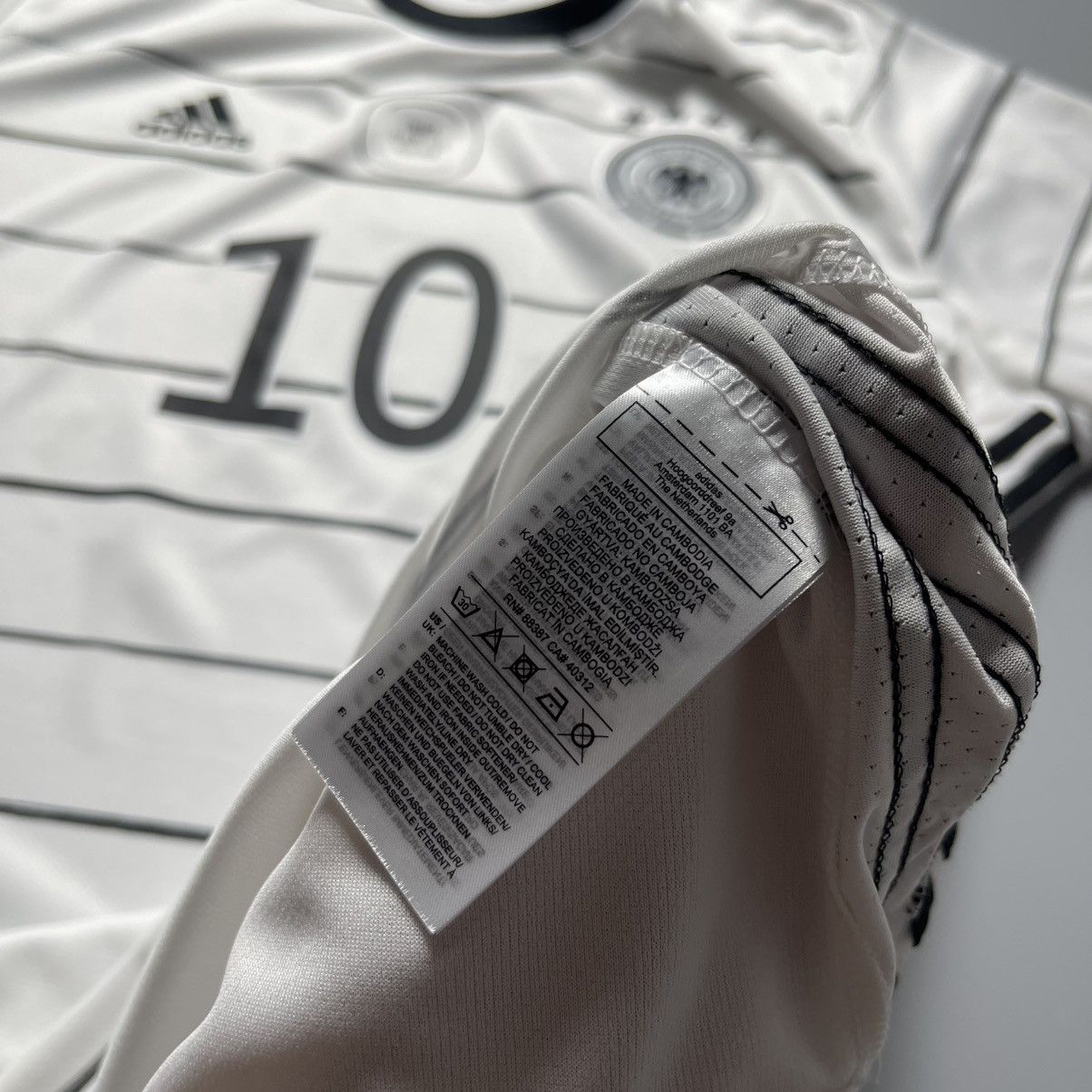 Adidas GERMANY ADIDAS 2020 EURO FOOTBALL HOME JERSEY #10 GNABRY Size US XXL / EU 58 / 5 - 10 Thumbnail