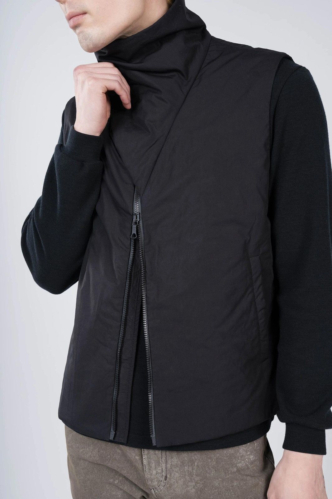 Outlier Outlier Acottondown 45 Cowlvest Medium Prototype Size US M / EU 48-50 / 2 - 10 Thumbnail