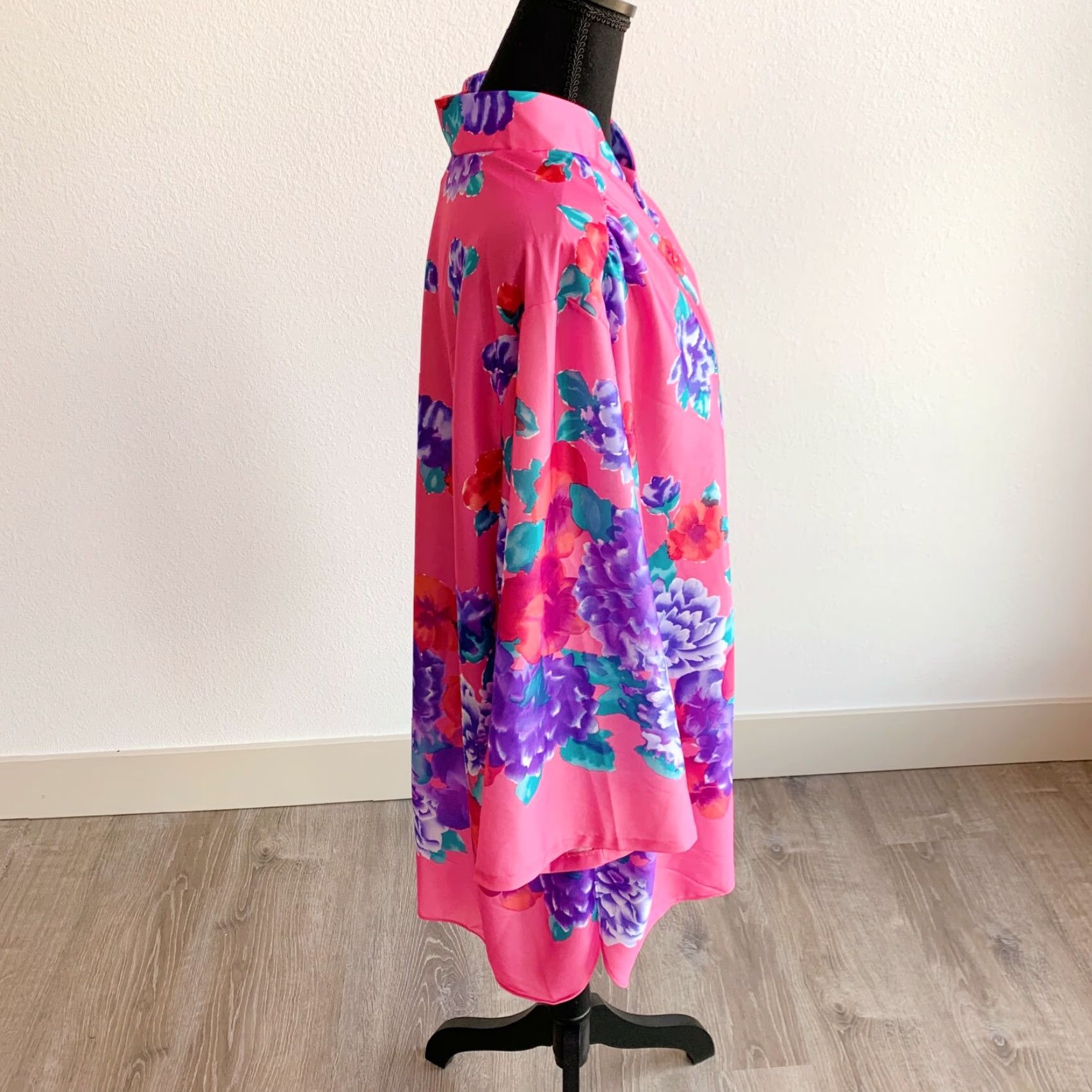 Vintage VINTAGE Granada Pink Floral Nightshirt Kaftan Muumuu Shirt Dress 2X XXL USA Size XXL / US 16-18 / IT 52-54 - 4 Thumbnail