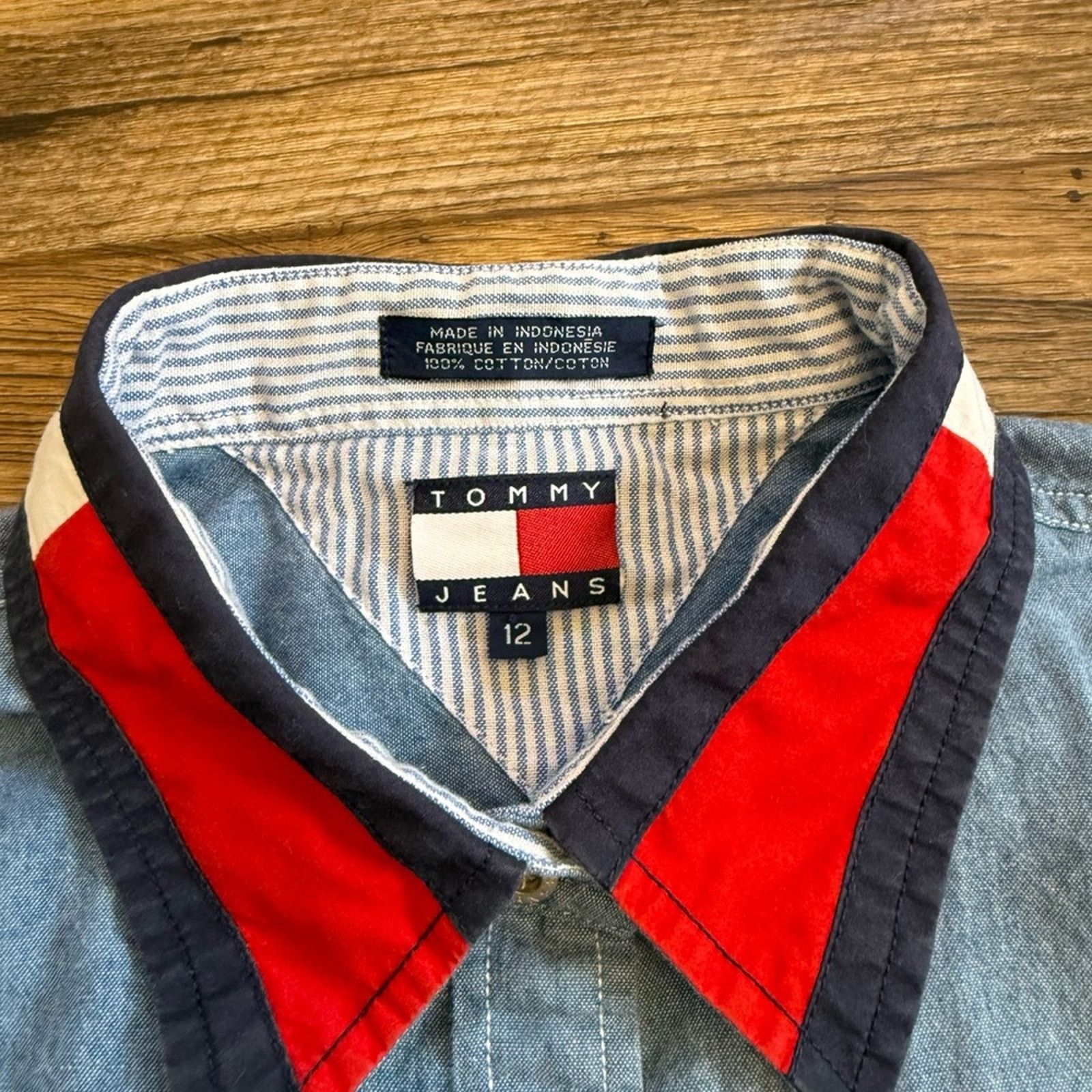 Tommy Hilfiger Vintage Tommy Hilfiger Jeans Denim Button Up Shirt Size XL / US 12-14 / IT 48-50 - 4 Thumbnail