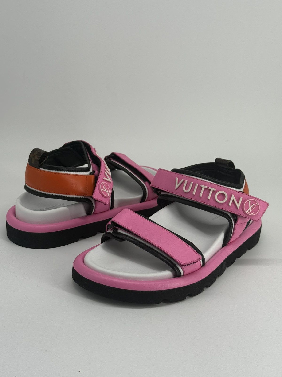 Louis Vuitton Louis Vuitton pool pillow Flat Sandals Pink Pop 39 9 Size US 9 / IT 39 - 4 Thumbnail