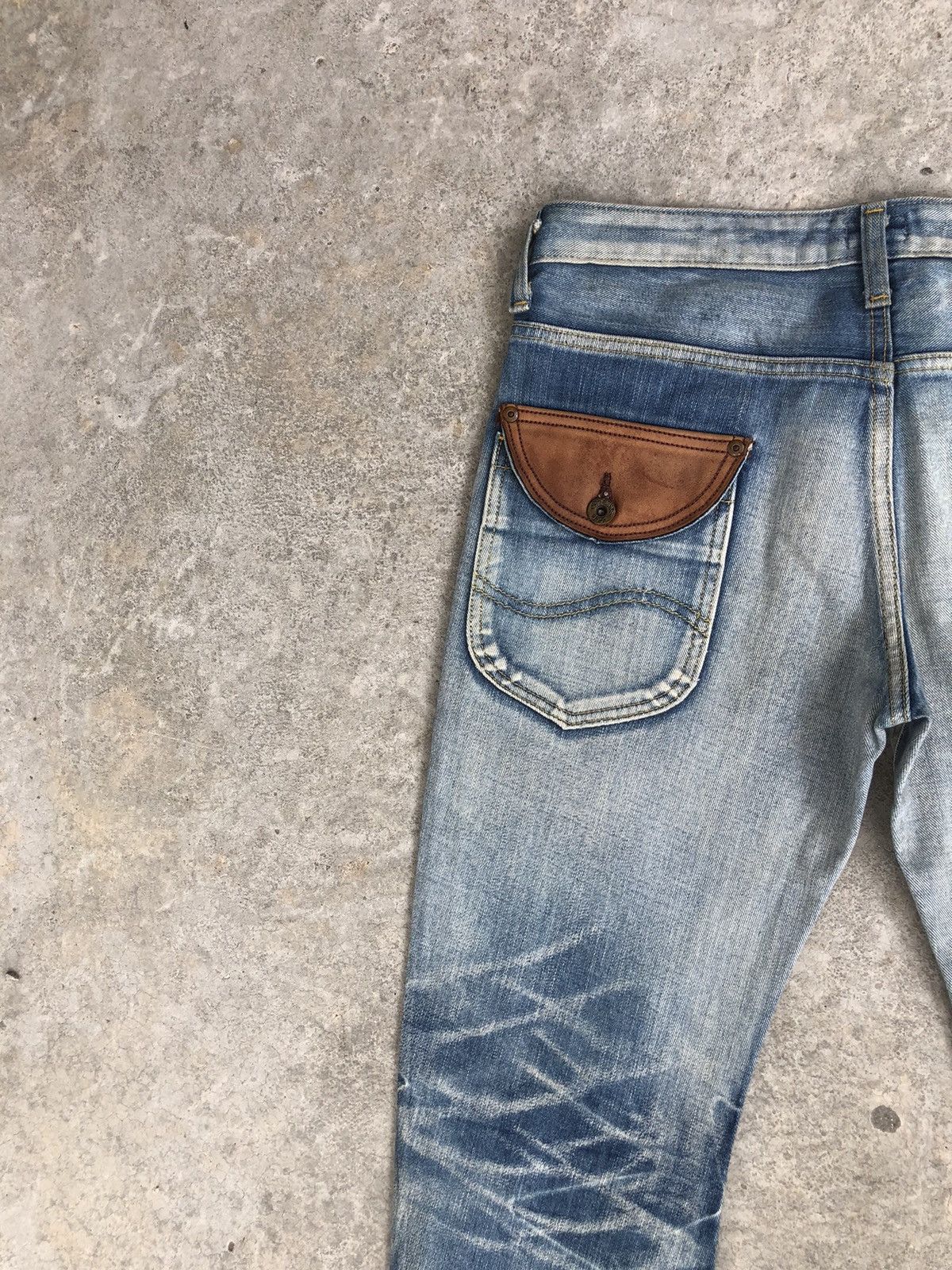 Lee Japanese Lee Flared Jeans Distressed Jeans Size US 32 / EU 48 - 9 Thumbnail