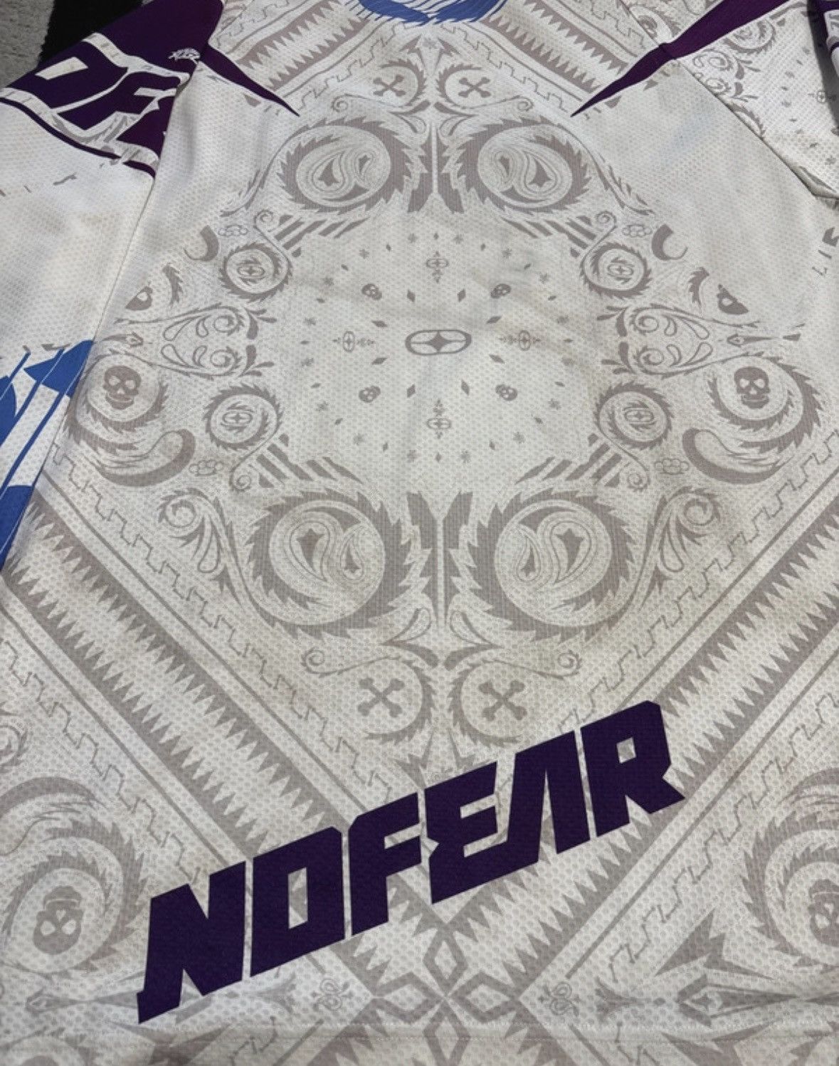 No Fear No Fear Rogue White Bandana rare size (White and purple) Size US XXL / EU 58 / 5 - 8 Thumbnail