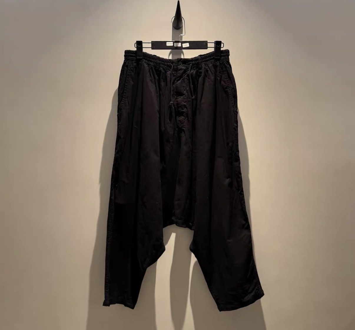 Yohji Yamamoto Yohji Yamamoto Classic Wool Drop-Crotch Pants Size US 32 / EU 48 - 1 Thumbnail