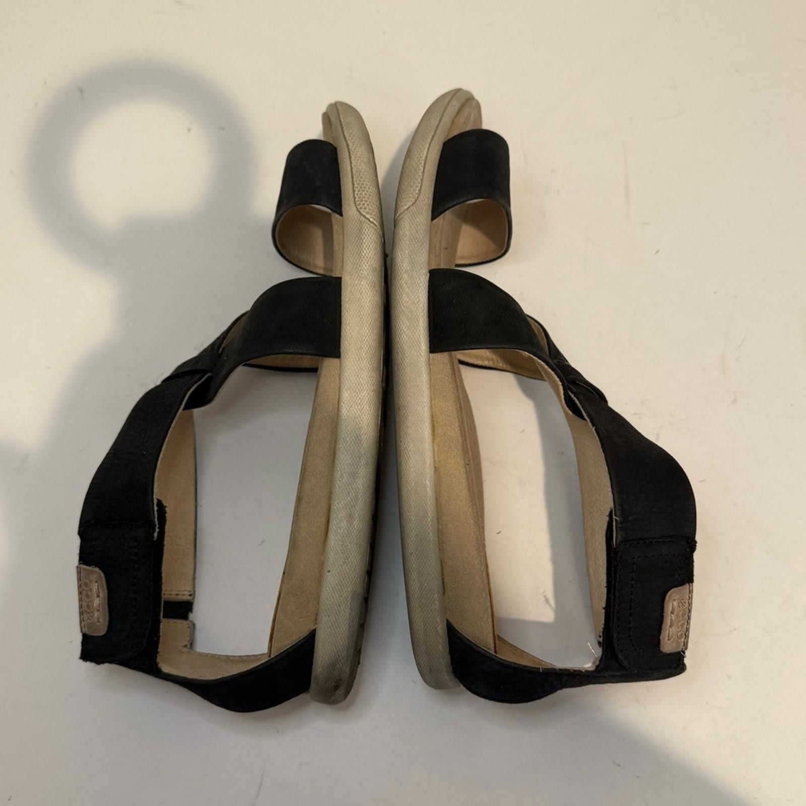 Ecco ECCO Damara Black Leather Crossover Strap Sandals EU 37 Size US 6.5 / IT 36.5 - 6 Thumbnail