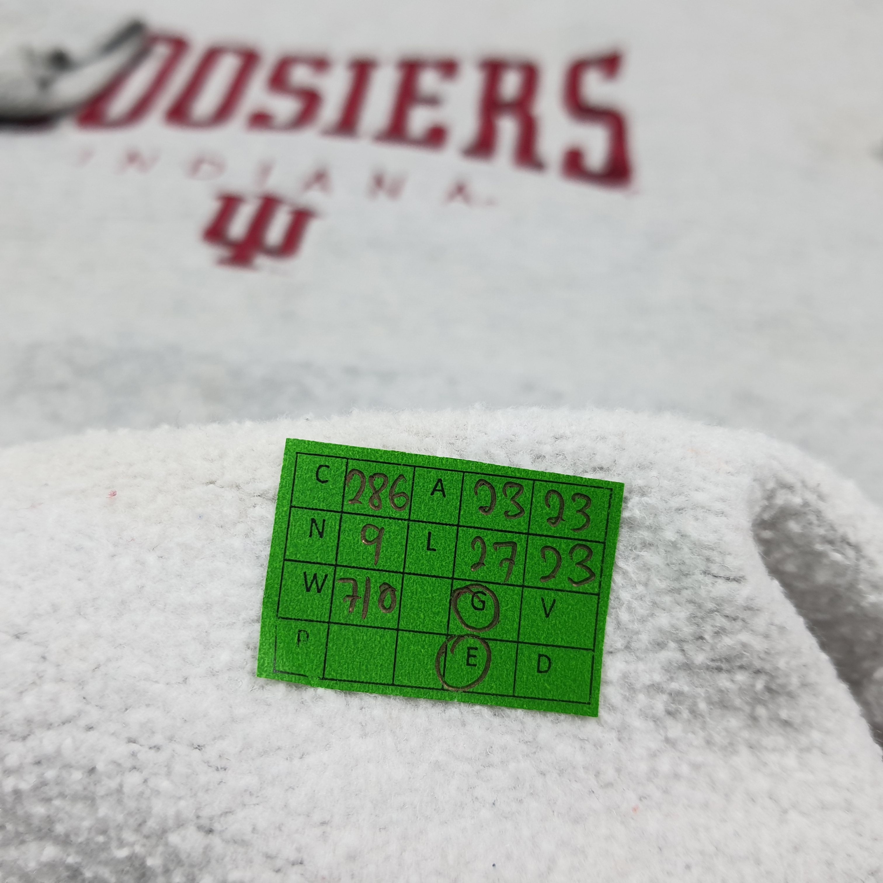 Vintage Vintage Hoosiers Indiana Sweatshirt C286N9 Size US L / EU 52-54 / 3 - 8 Thumbnail