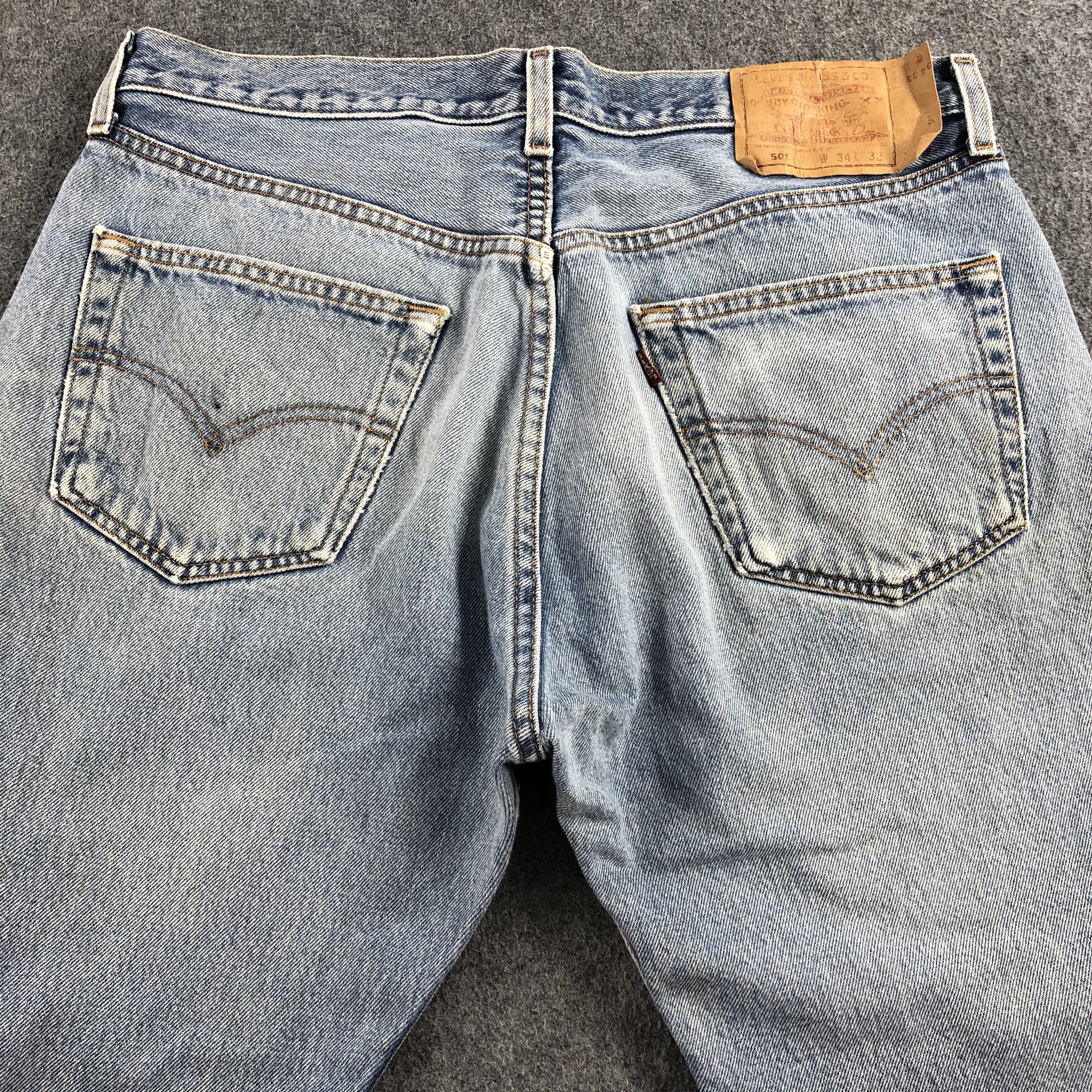 Levi's 90s Vintage Light Wash Levis 501 Jeans-J1998 Size US 26 / EU 42 - 4 Thumbnail