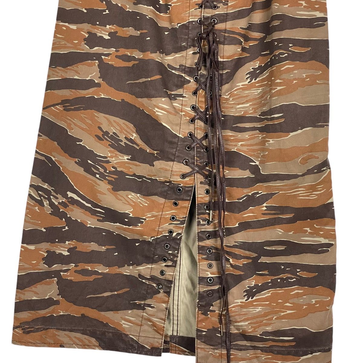 Hysteric Glamour Hysteric Glamour Bondage Camo Maxi Skirt Size 25" / US 0 / IT 36 - 7 Thumbnail