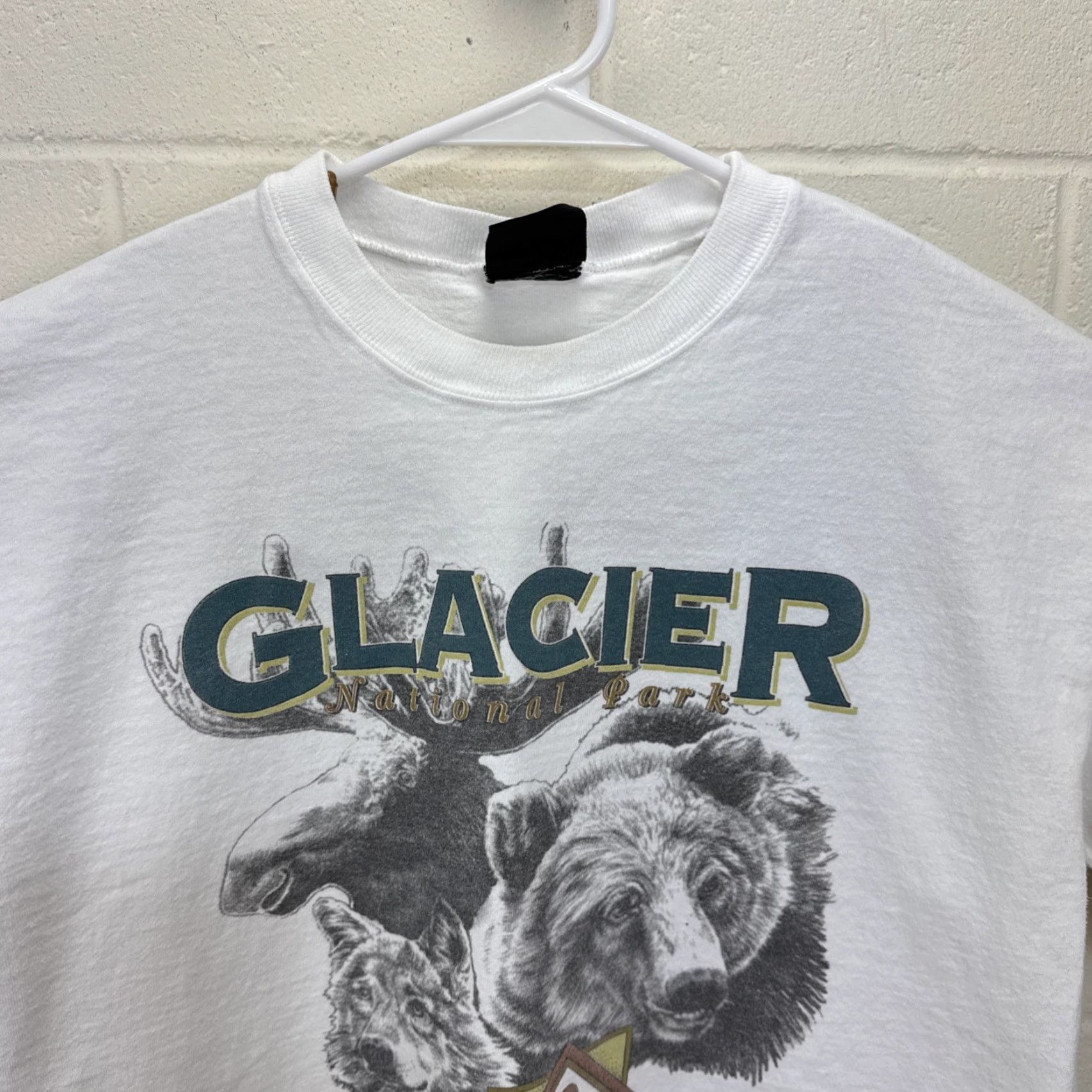 Vintage VINTAGE Montana Glacier National Forest T Shirt Large White Cotton Logo Animals 90s Mens Size US L / EU 52-54 / 3 - 7 Thumbnail