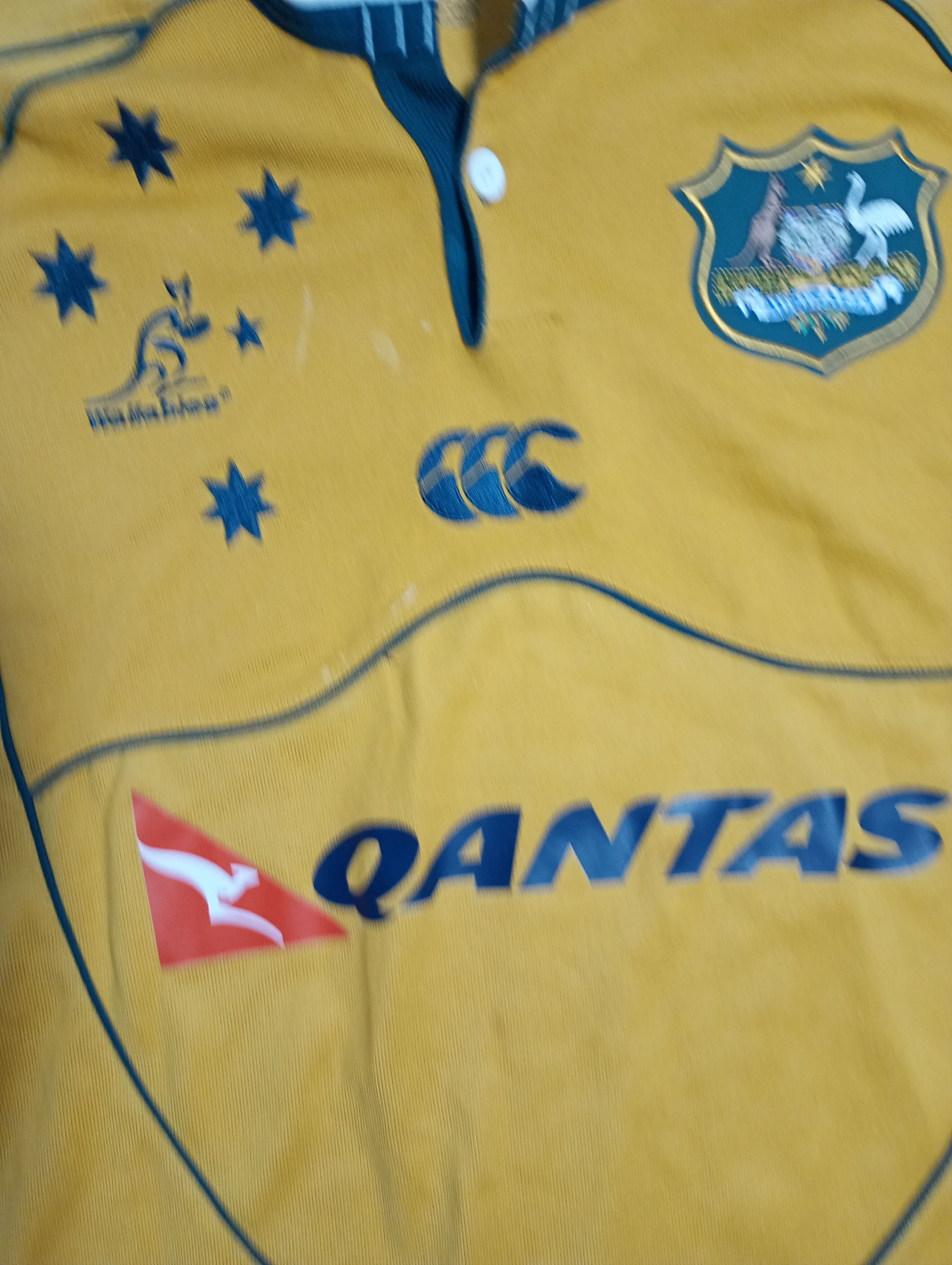 Canterbury of New Zealand Canterbury Wallabies Australia Rugby Shirt 2008 Size US XL / EU 56 / 4 - 7 Thumbnail